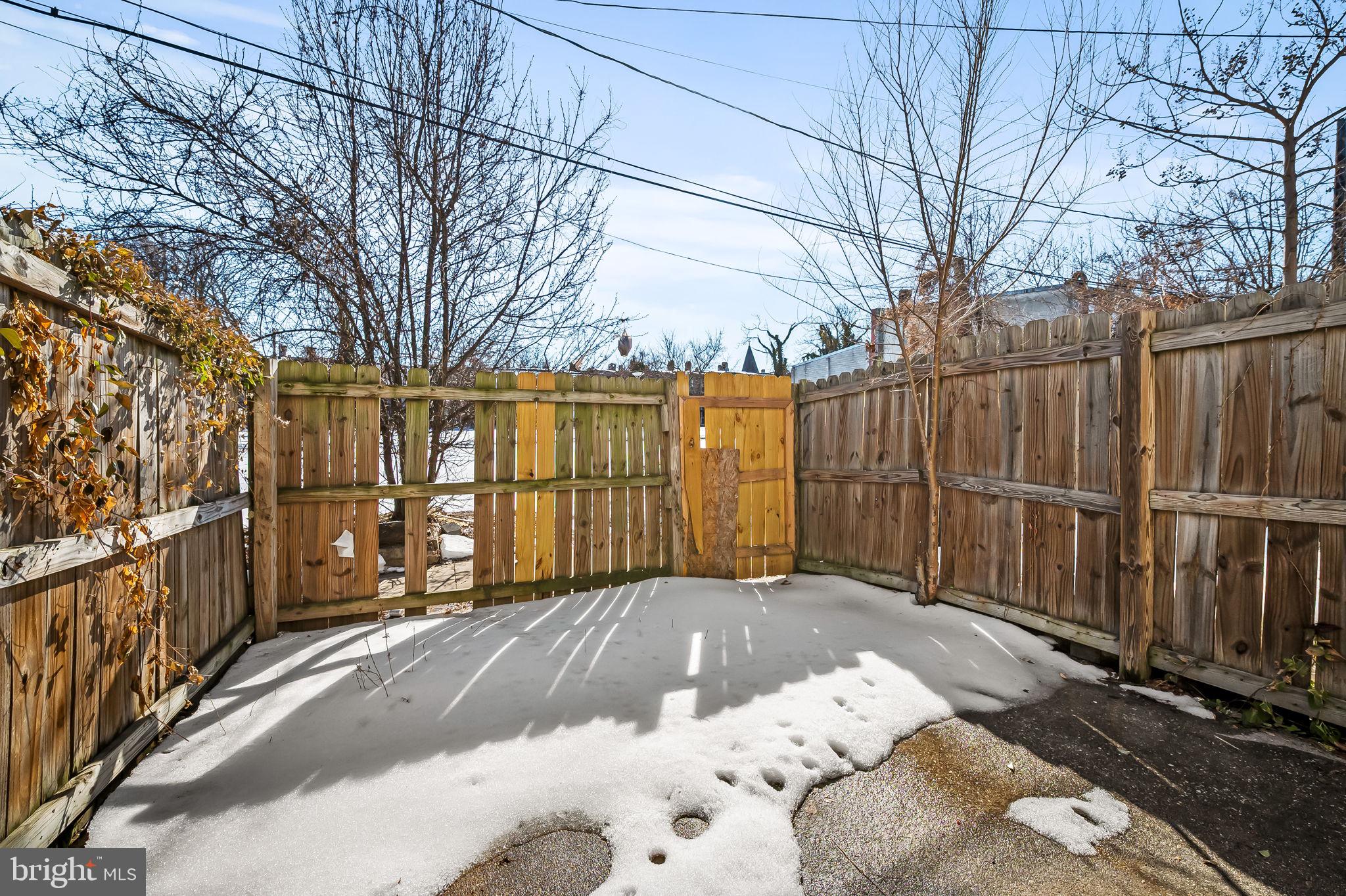 MONDAWMIN - Residential