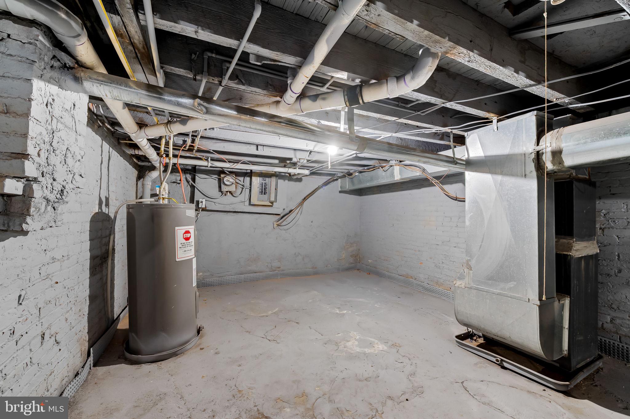 MONDAWMIN - Residential