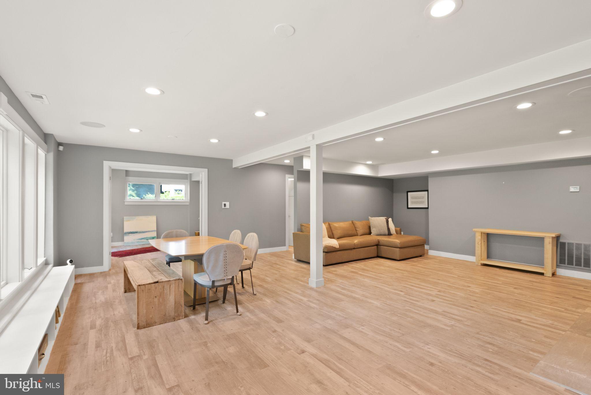 BELLEVUE FOREST - Residential