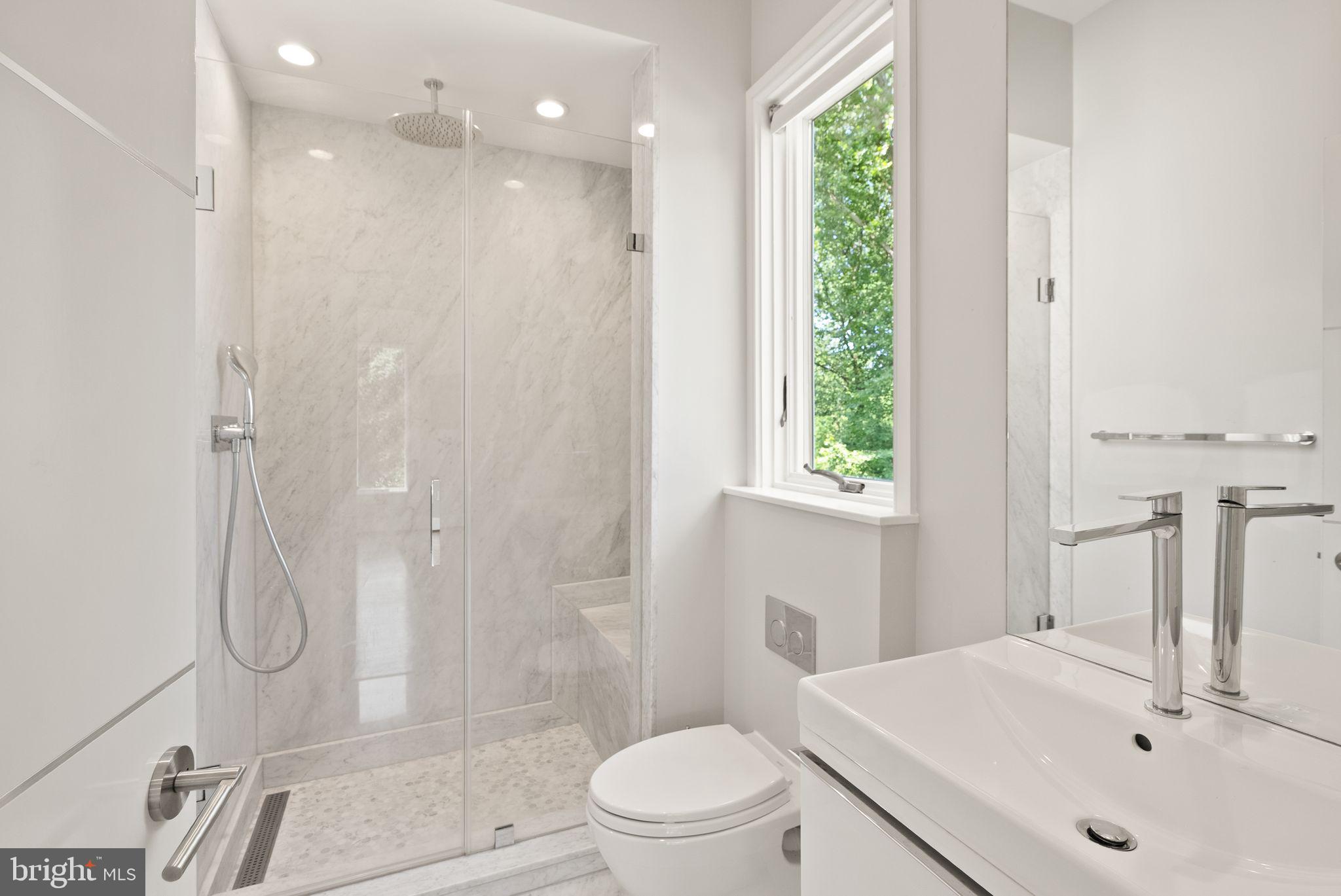 BELLEVUE FOREST - Residential