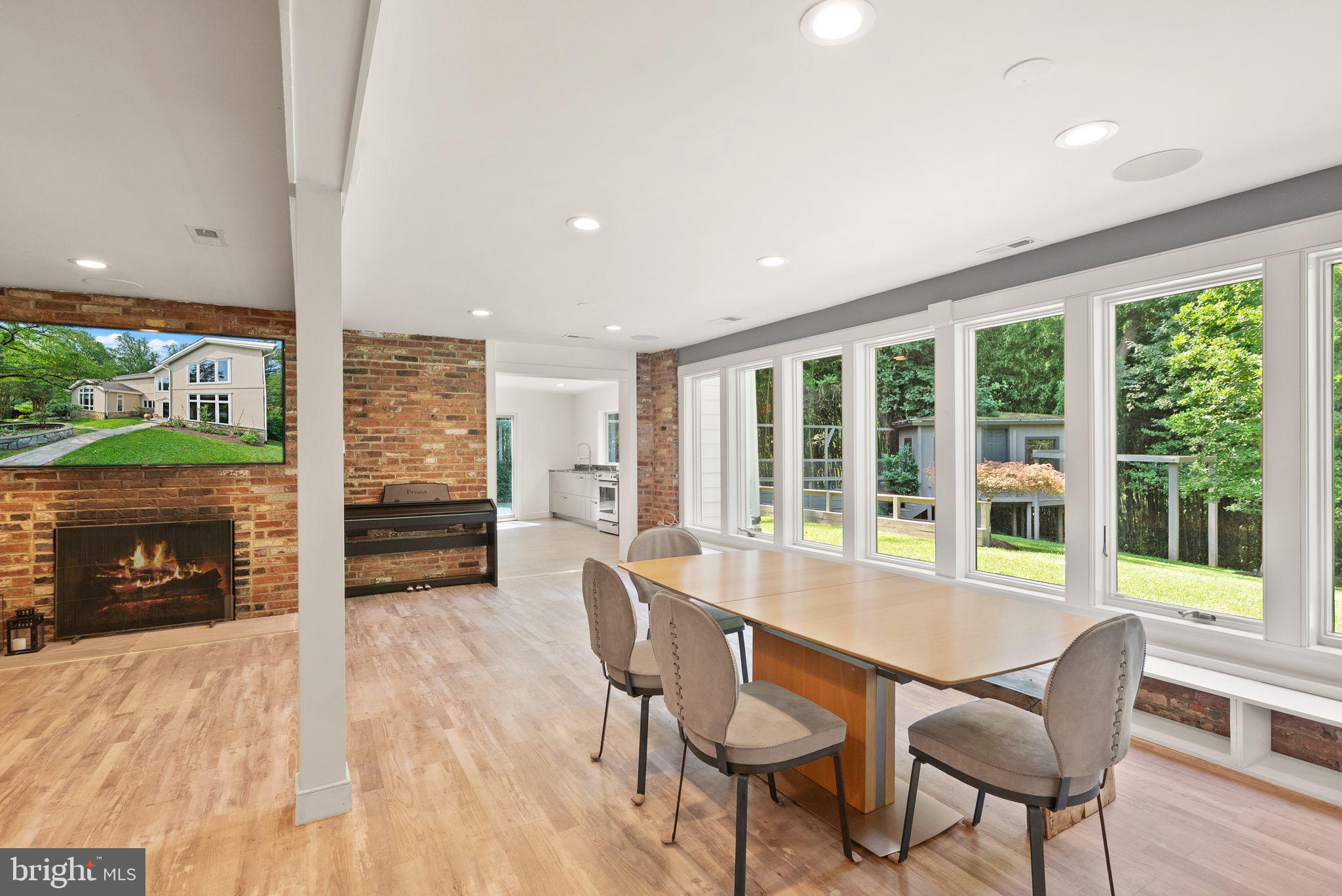 BELLEVUE FOREST - Residential