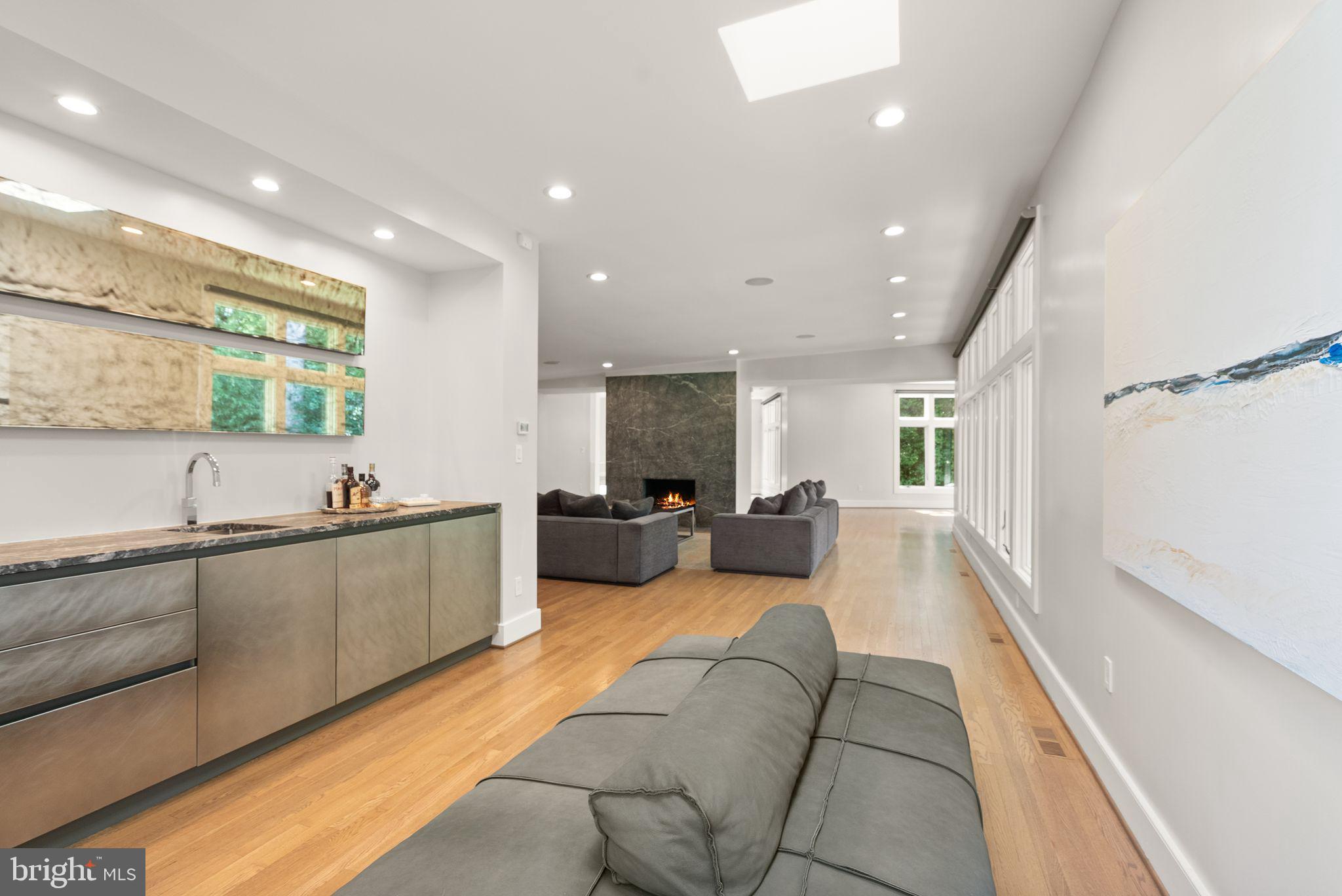 BELLEVUE FOREST - Residential