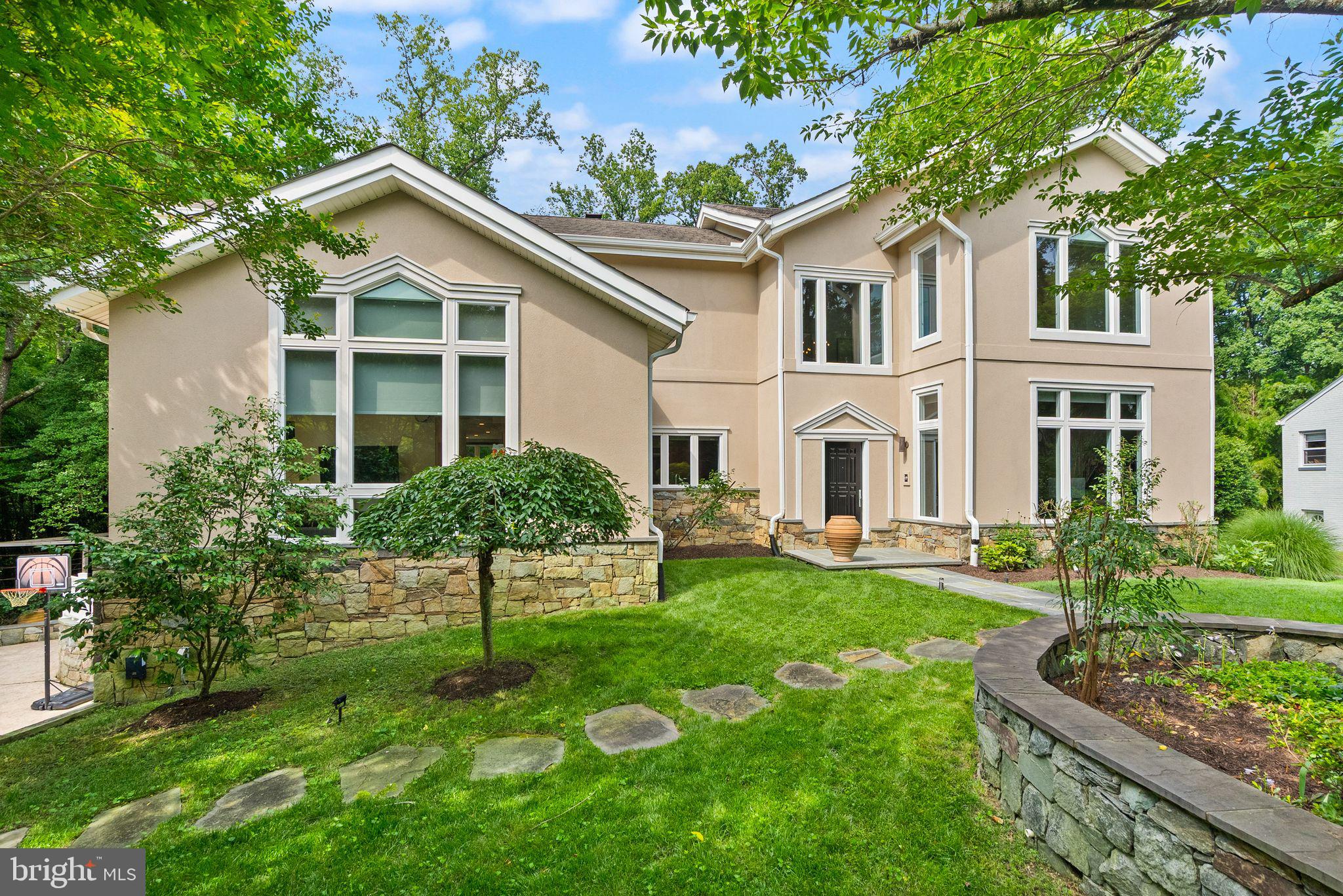 BELLEVUE FOREST - Residential