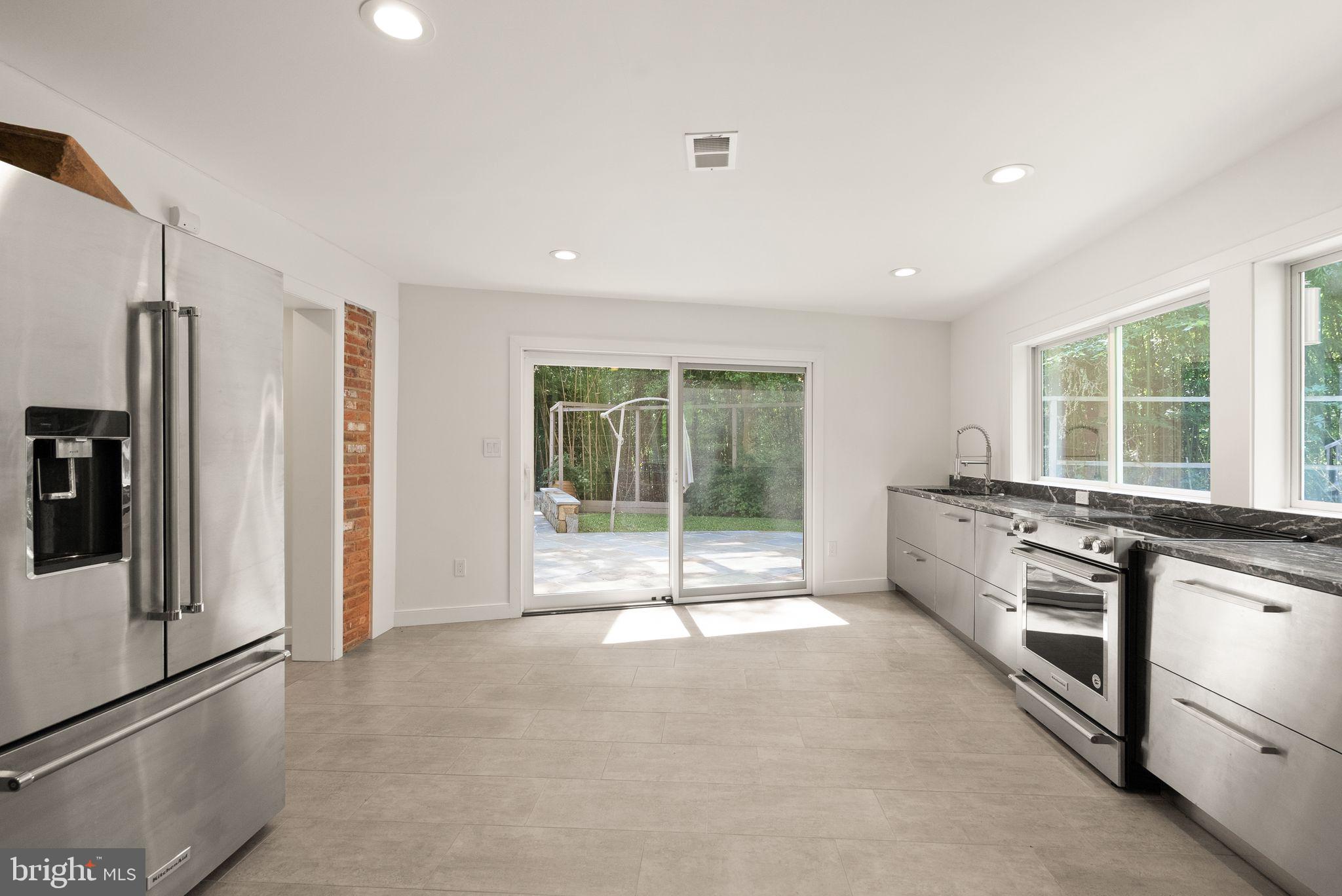 BELLEVUE FOREST - Residential