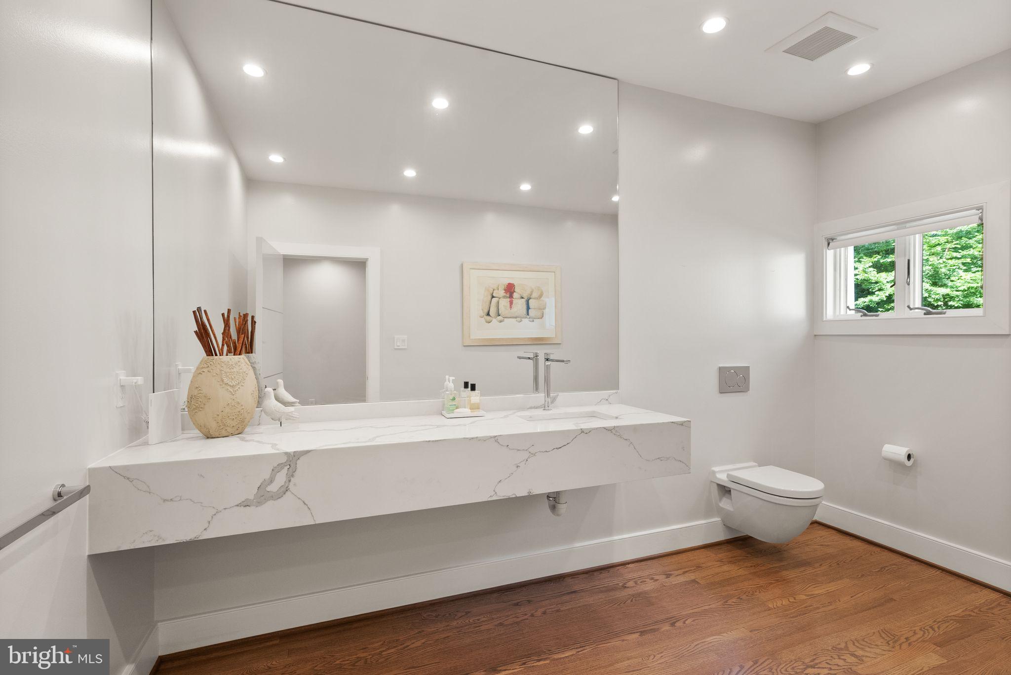 BELLEVUE FOREST - Residential