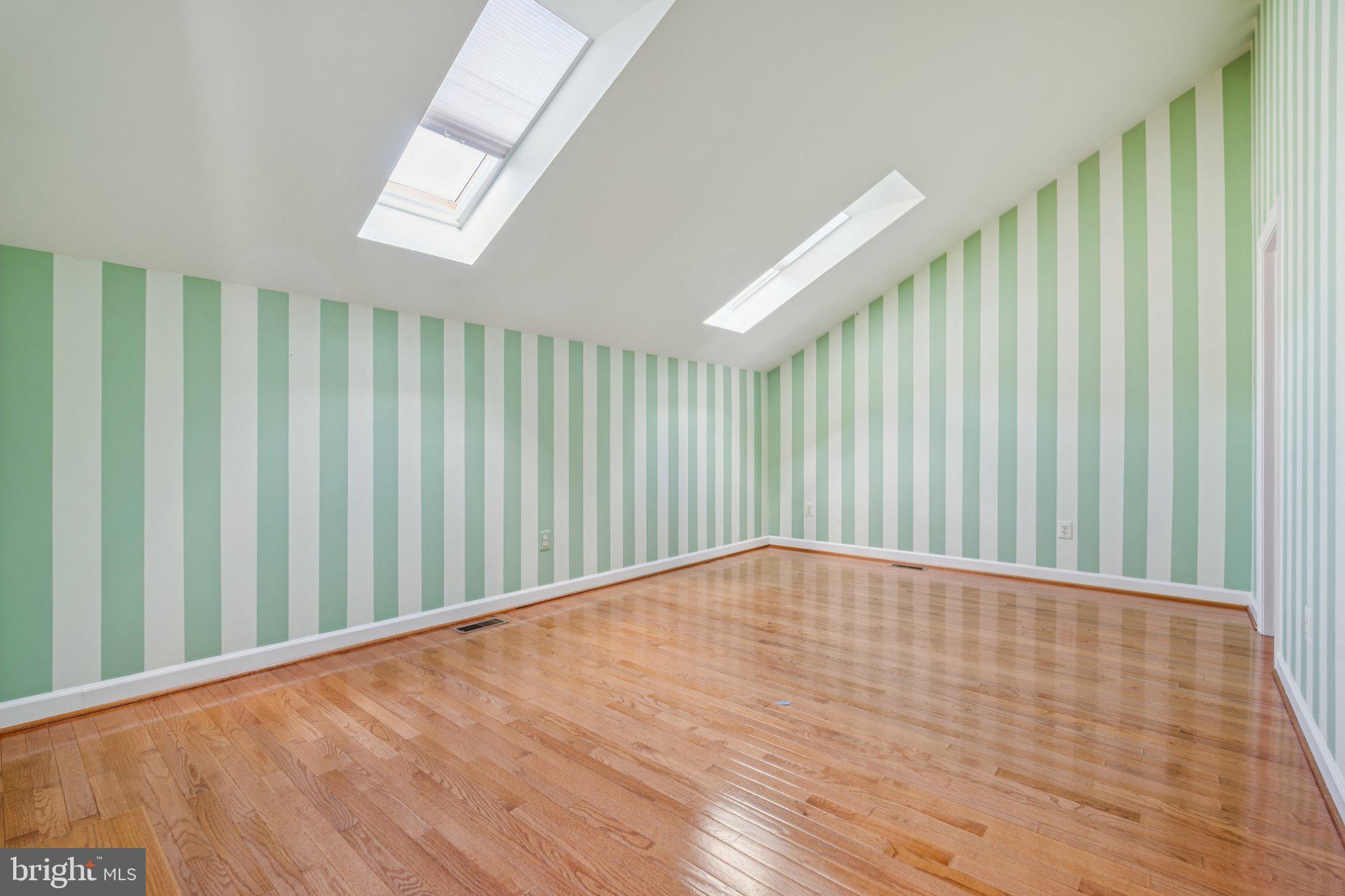 BARRINGTON - Residential