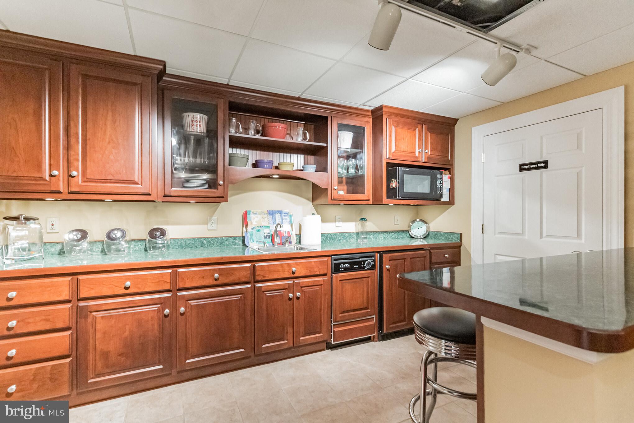 SOMERSET LAKE - Residential