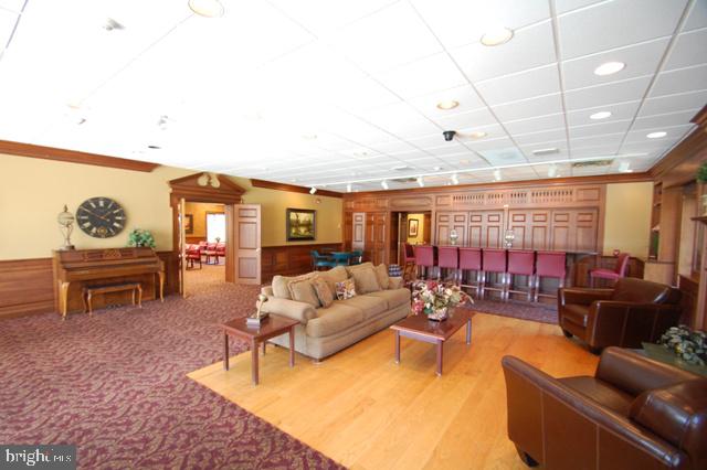 SOMERSET LAKE - Residential