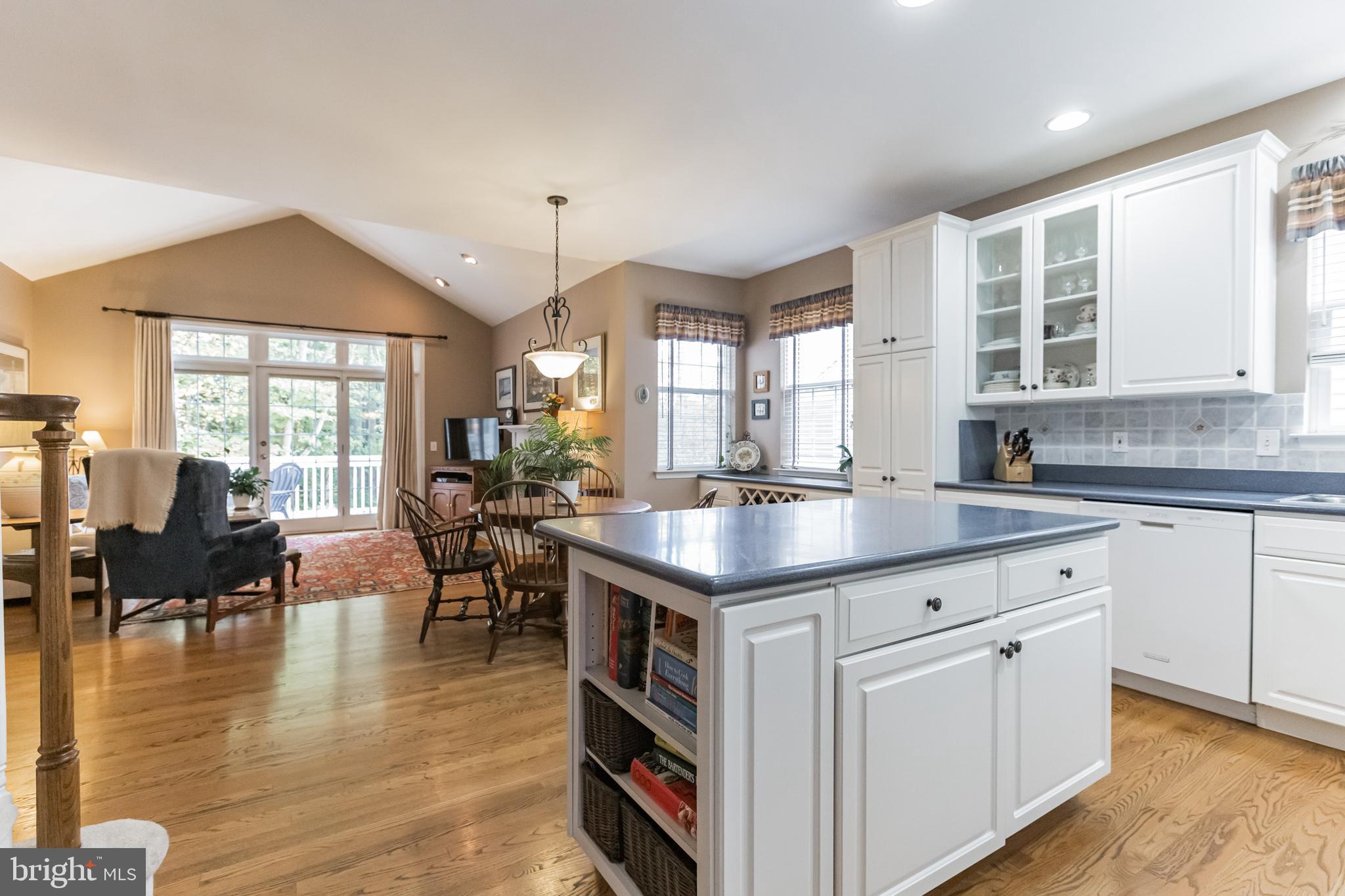 SOMERSET LAKE - Residential