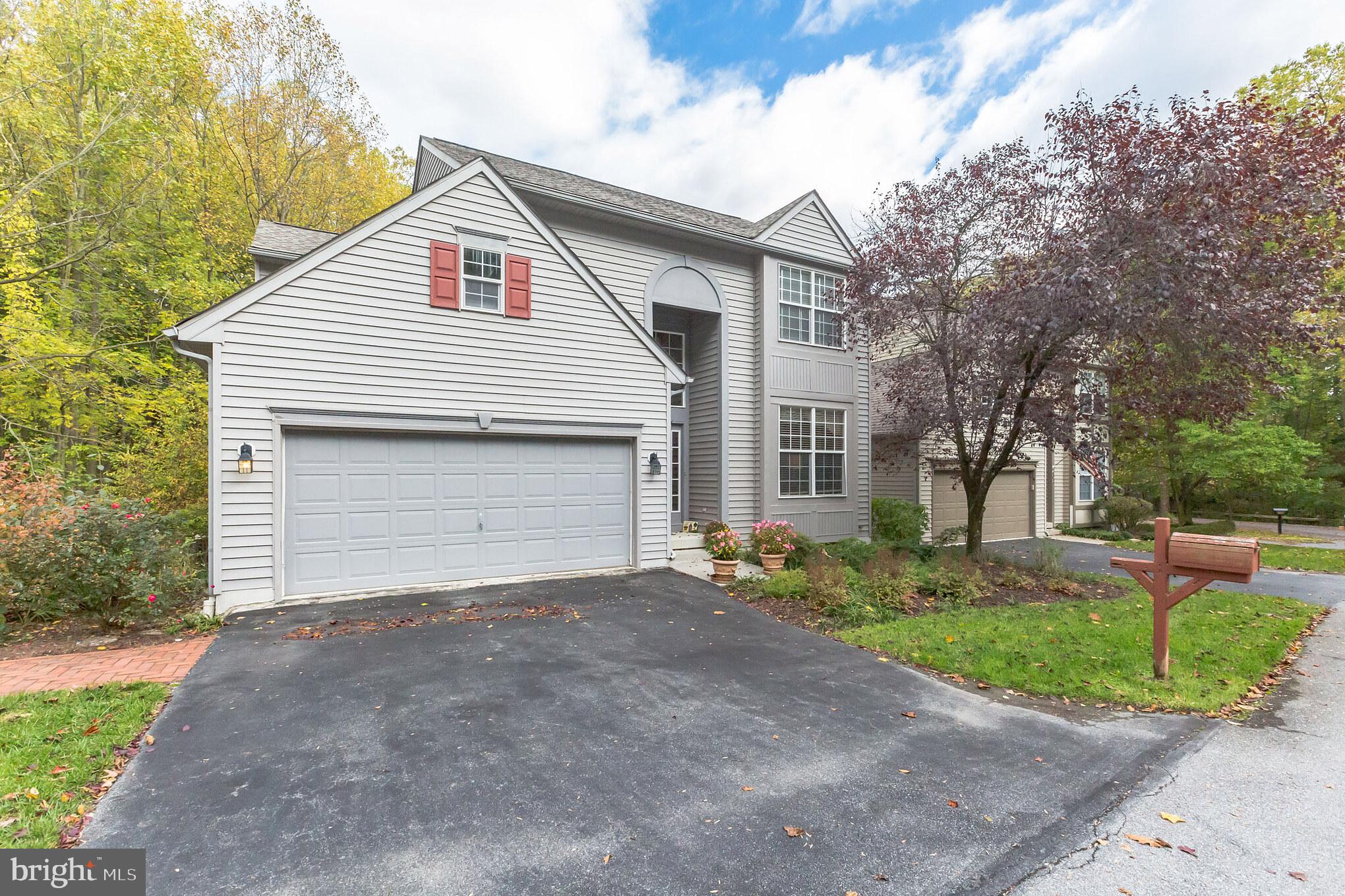 SOMERSET LAKE - Residential