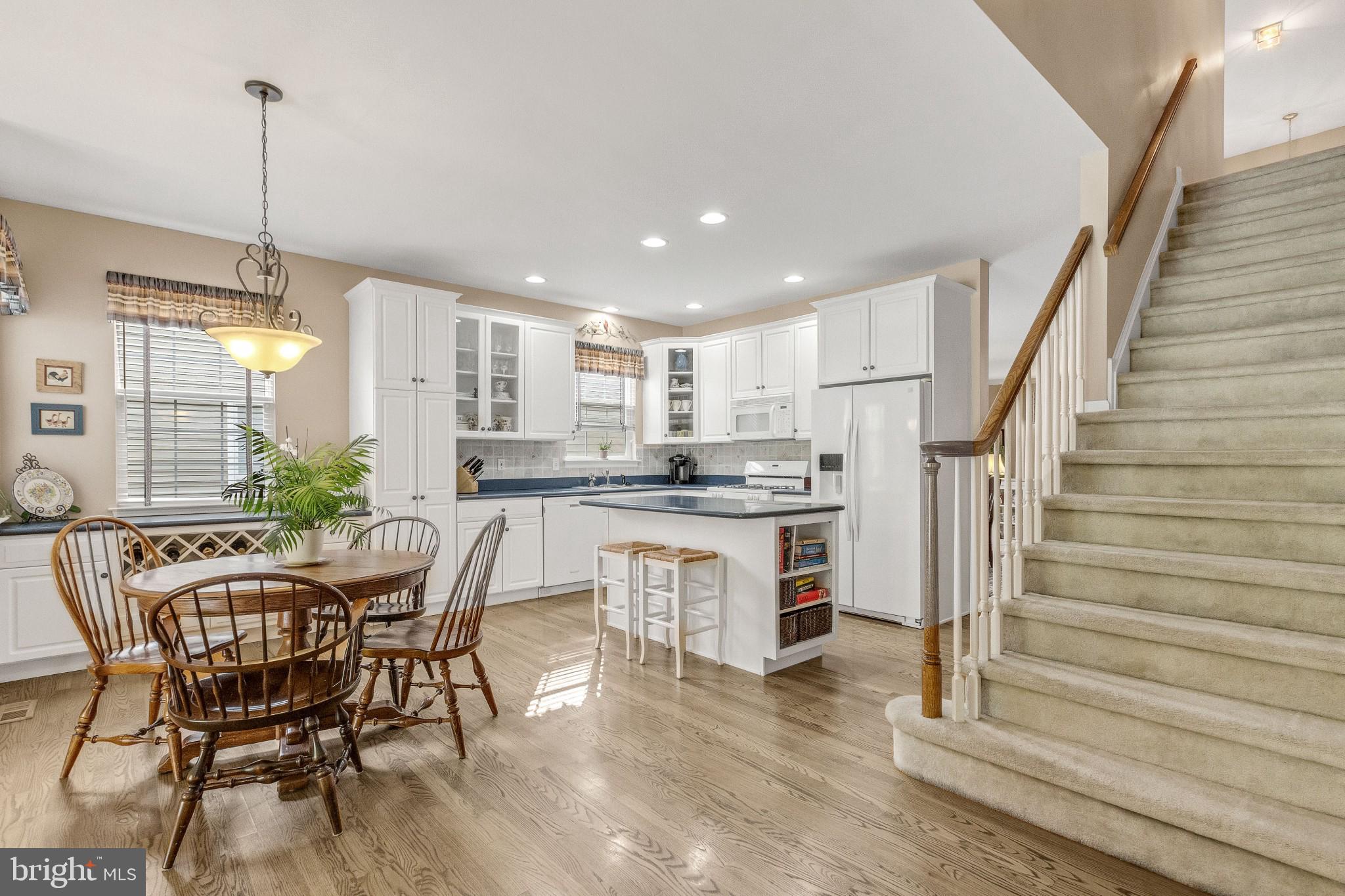 SOMERSET LAKE - Residential