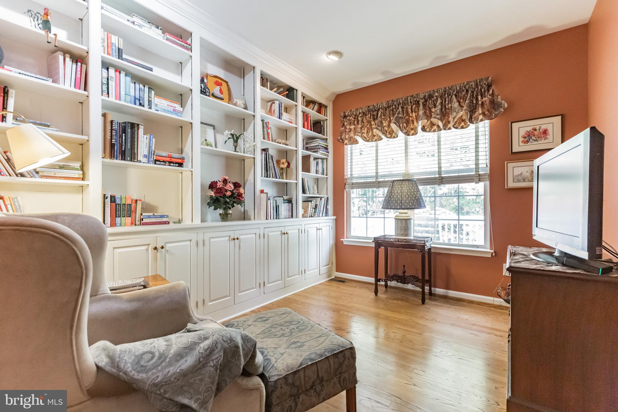 SOMERSET LAKE - Residential