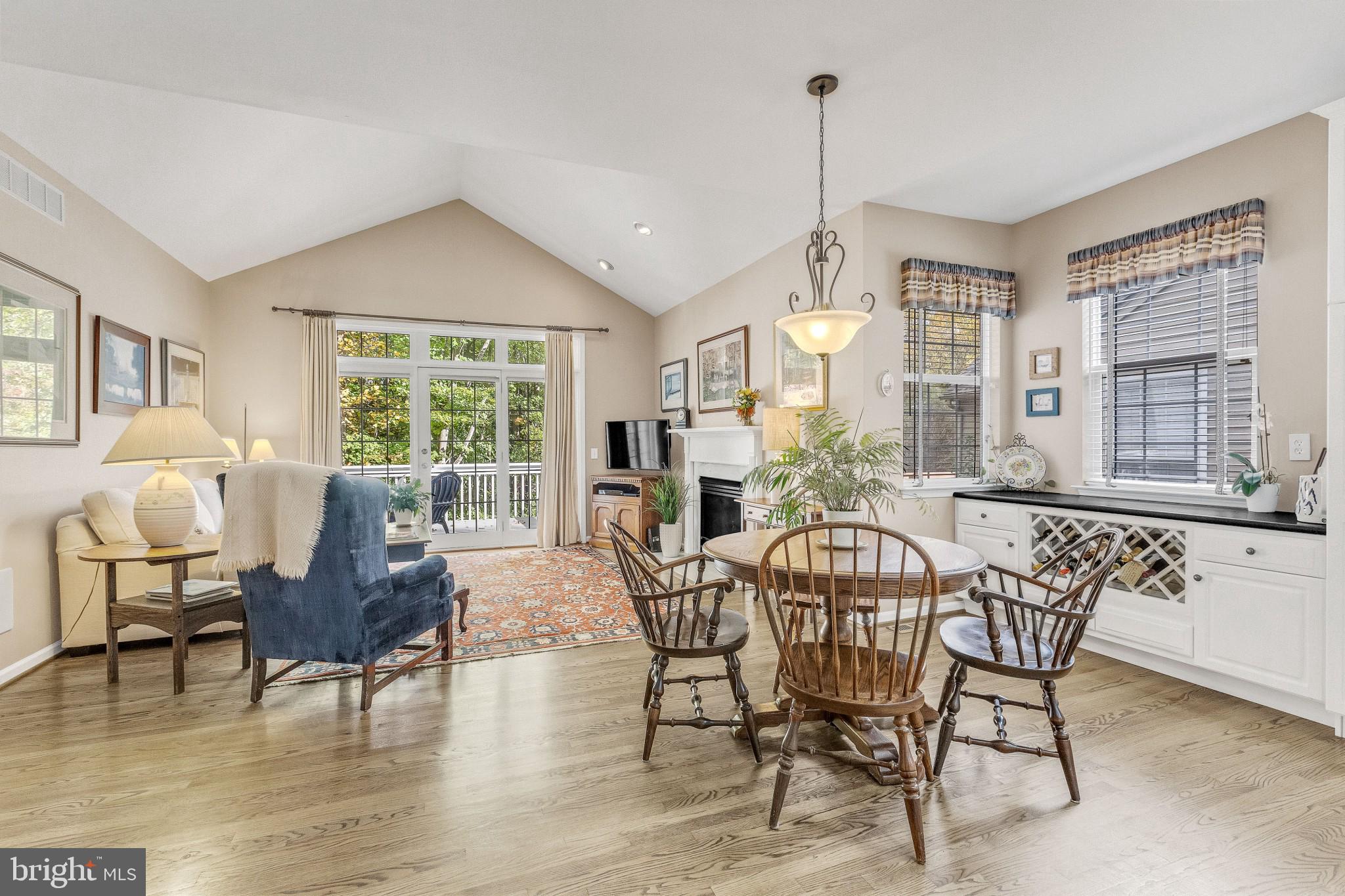 SOMERSET LAKE - Residential