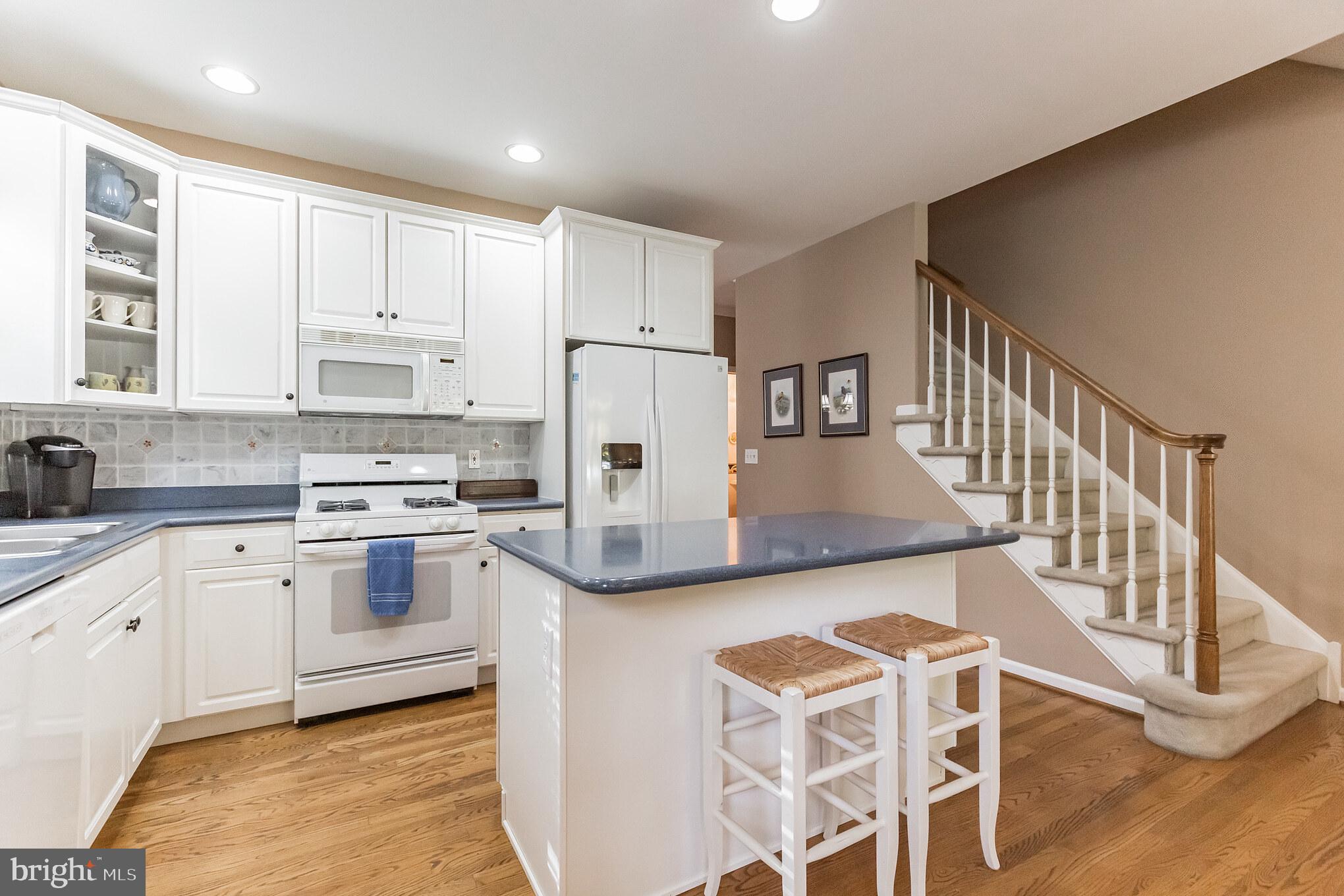 SOMERSET LAKE - Residential