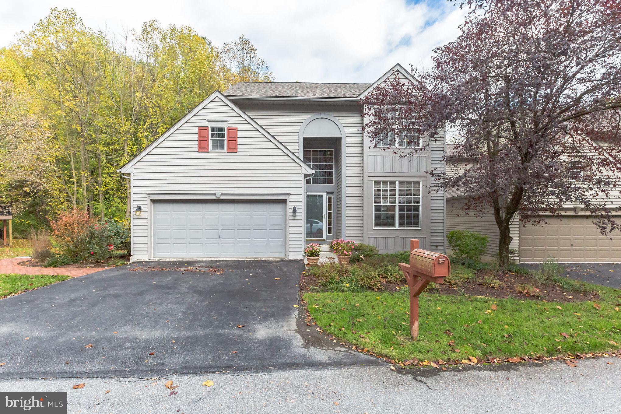 SOMERSET LAKE - Residential
