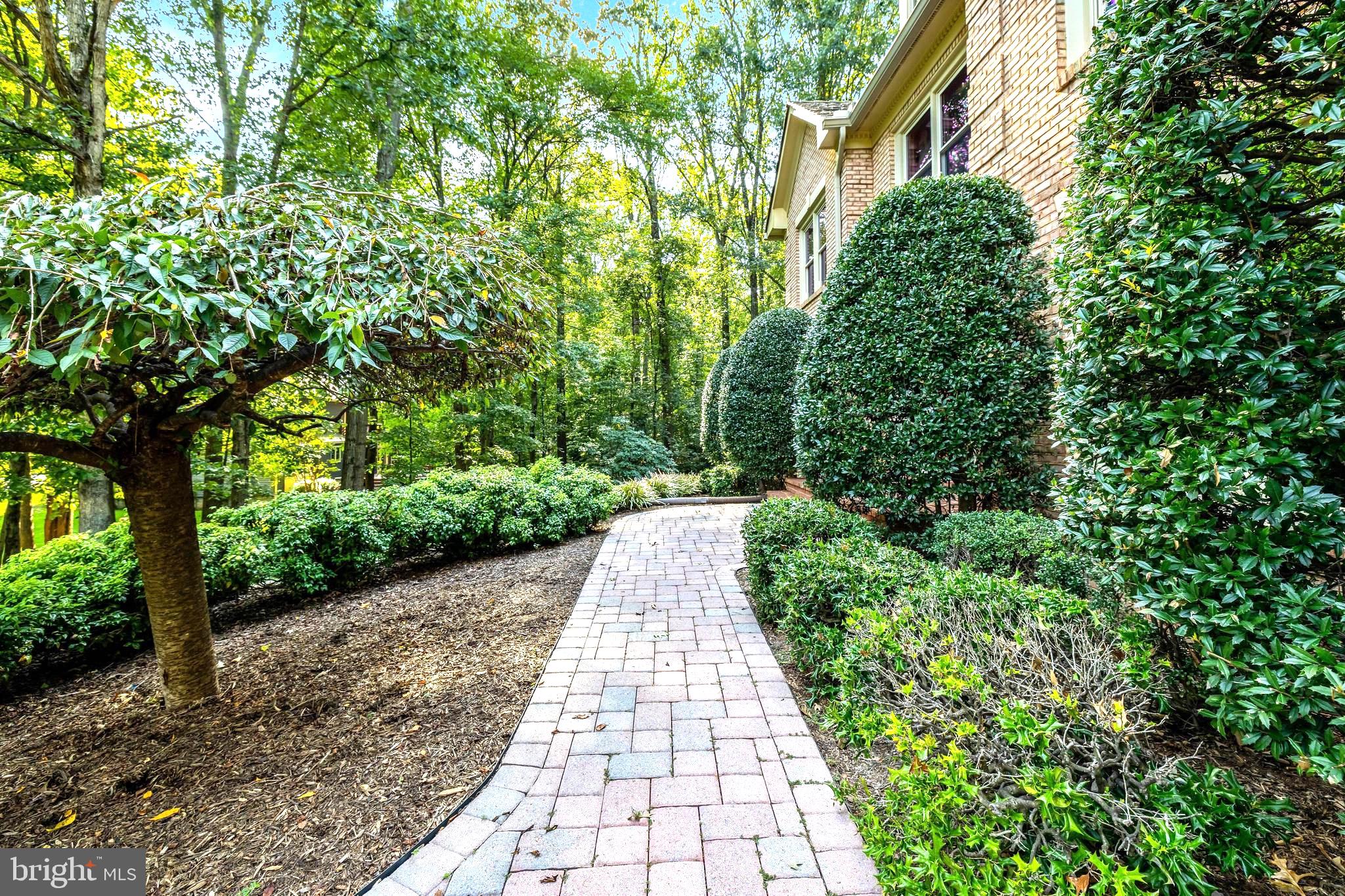 6290 HOMAR POND COURT