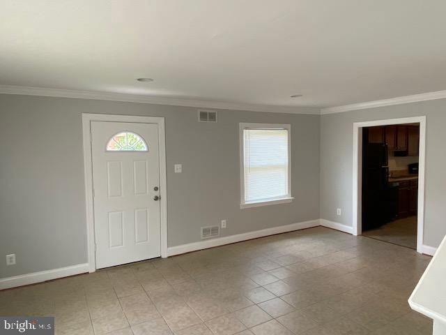 WARFIELD CONDOMINIUMS - Residential Lease