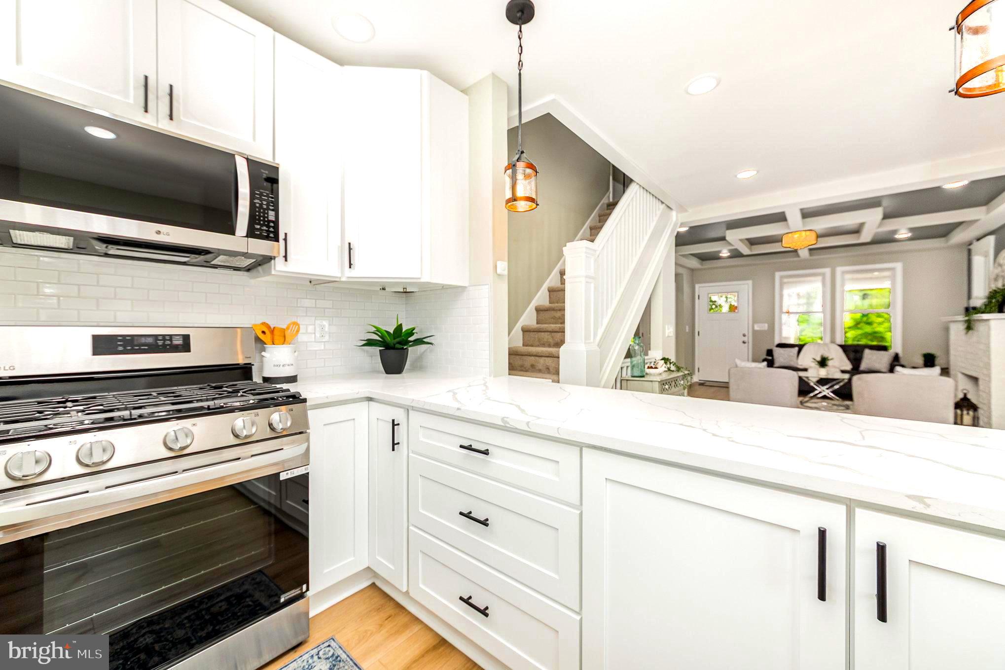 HAMILTON HILLS - Residential