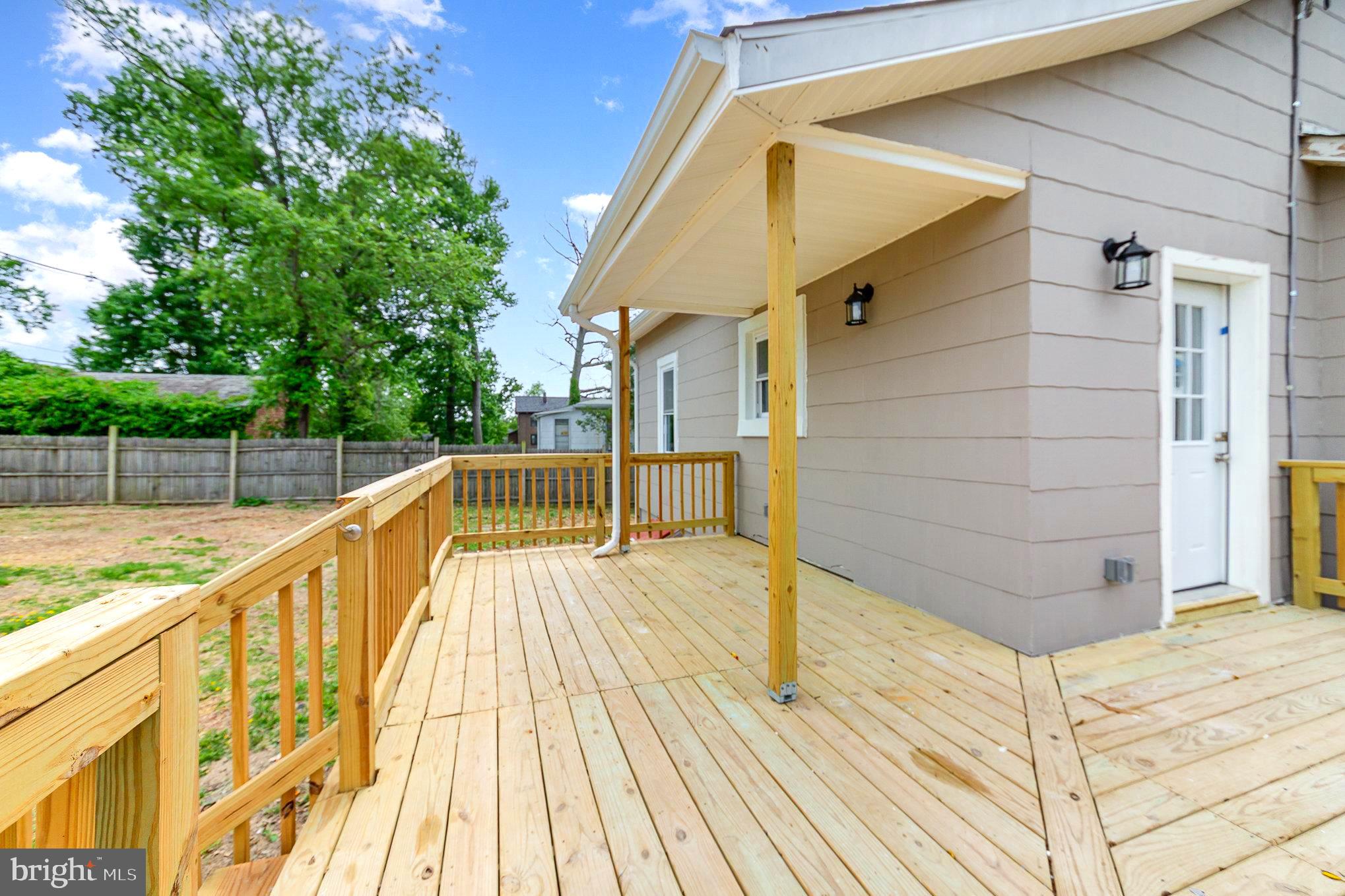 HAMILTON HILLS - Residential