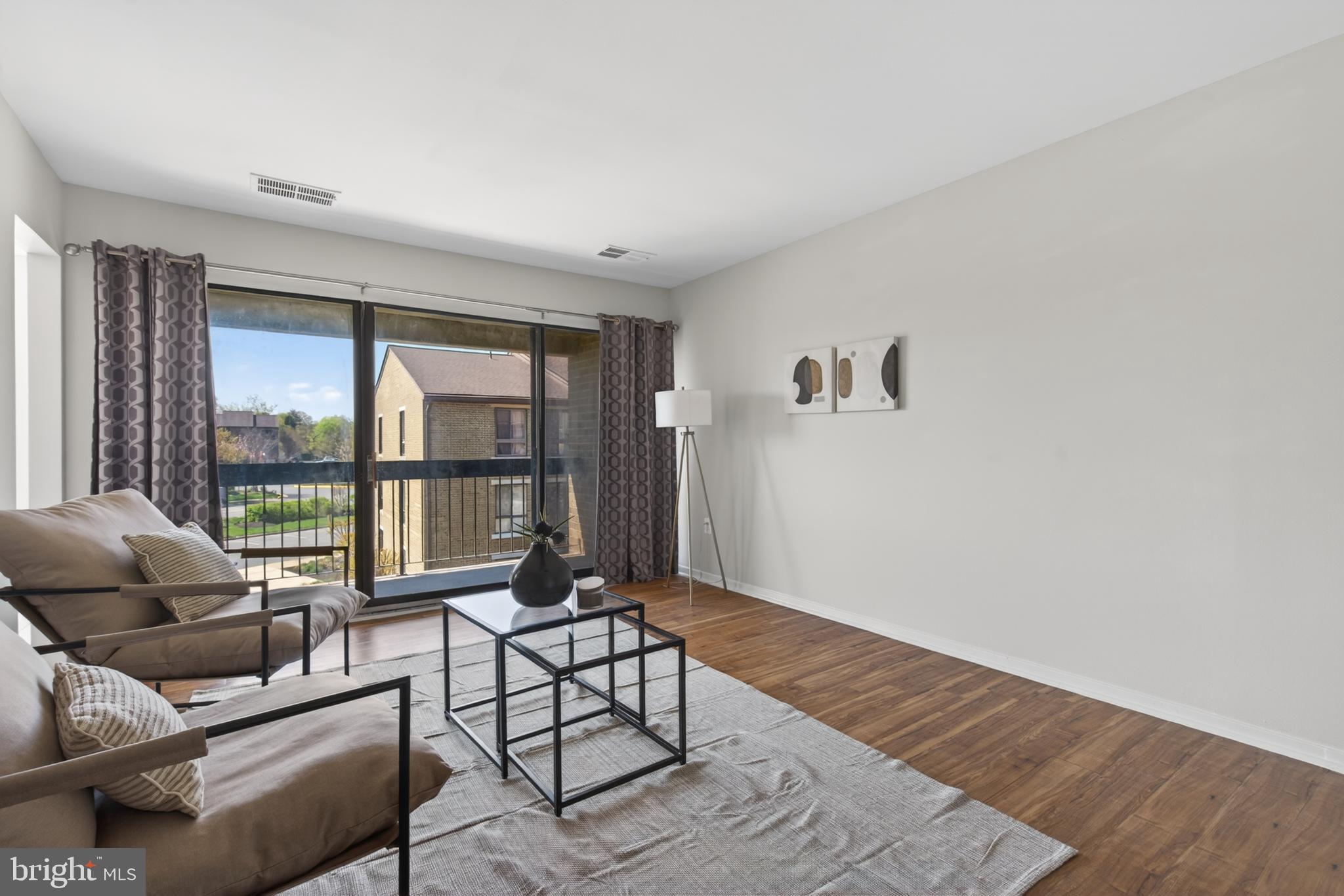 JEFFERSON MEWS - Residential