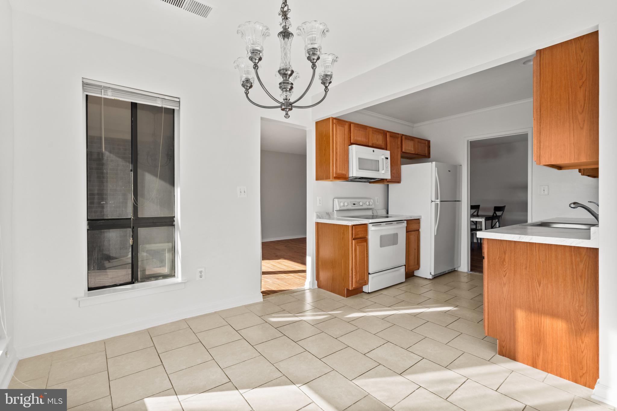 561 FLORIDA AVENUE 204