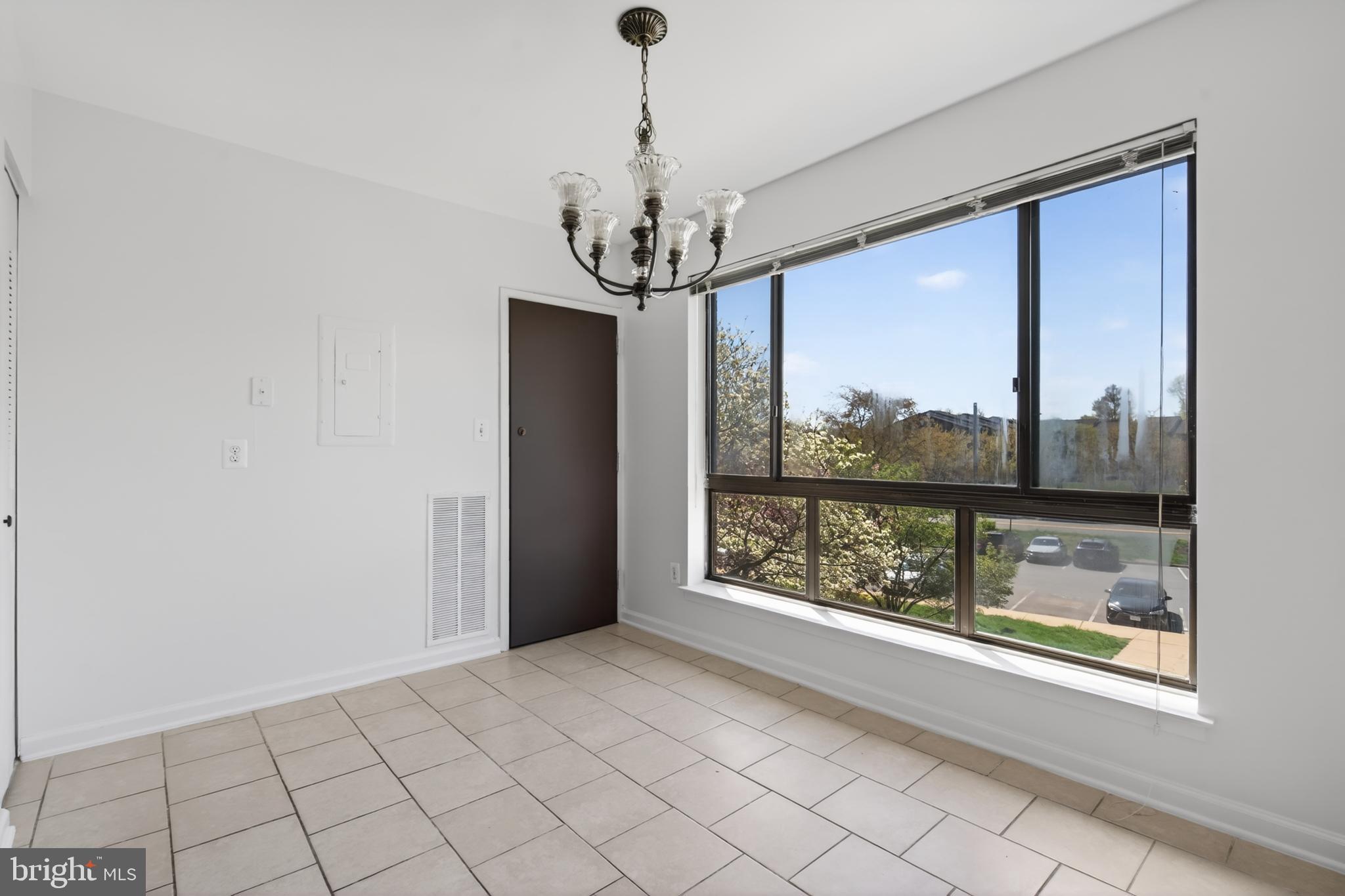 JEFFERSON MEWS - Residential