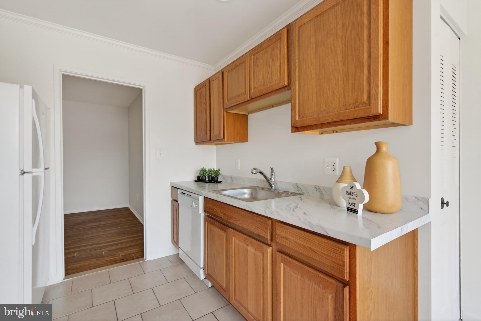 JEFFERSON MEWS - Residential