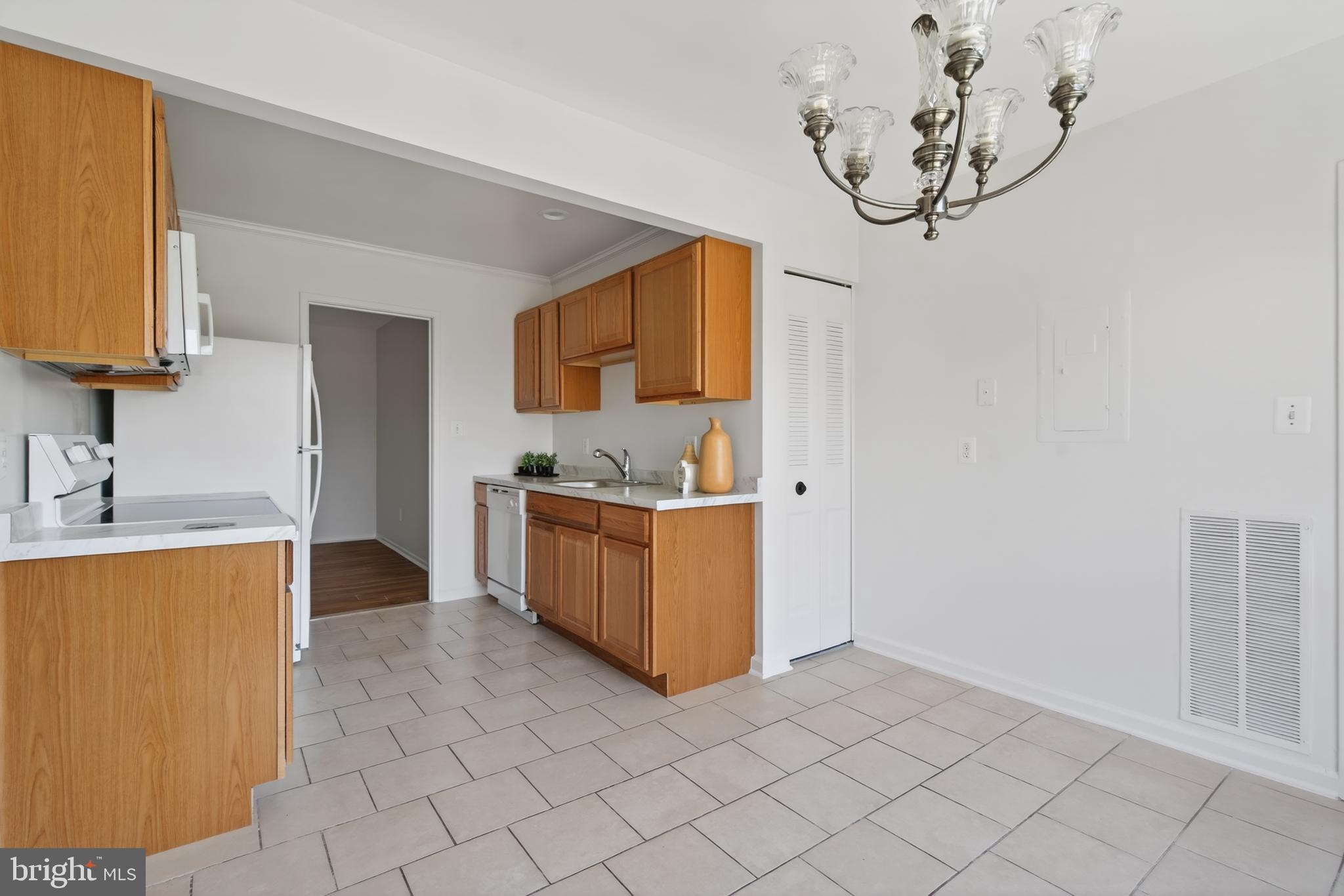 JEFFERSON MEWS - Residential