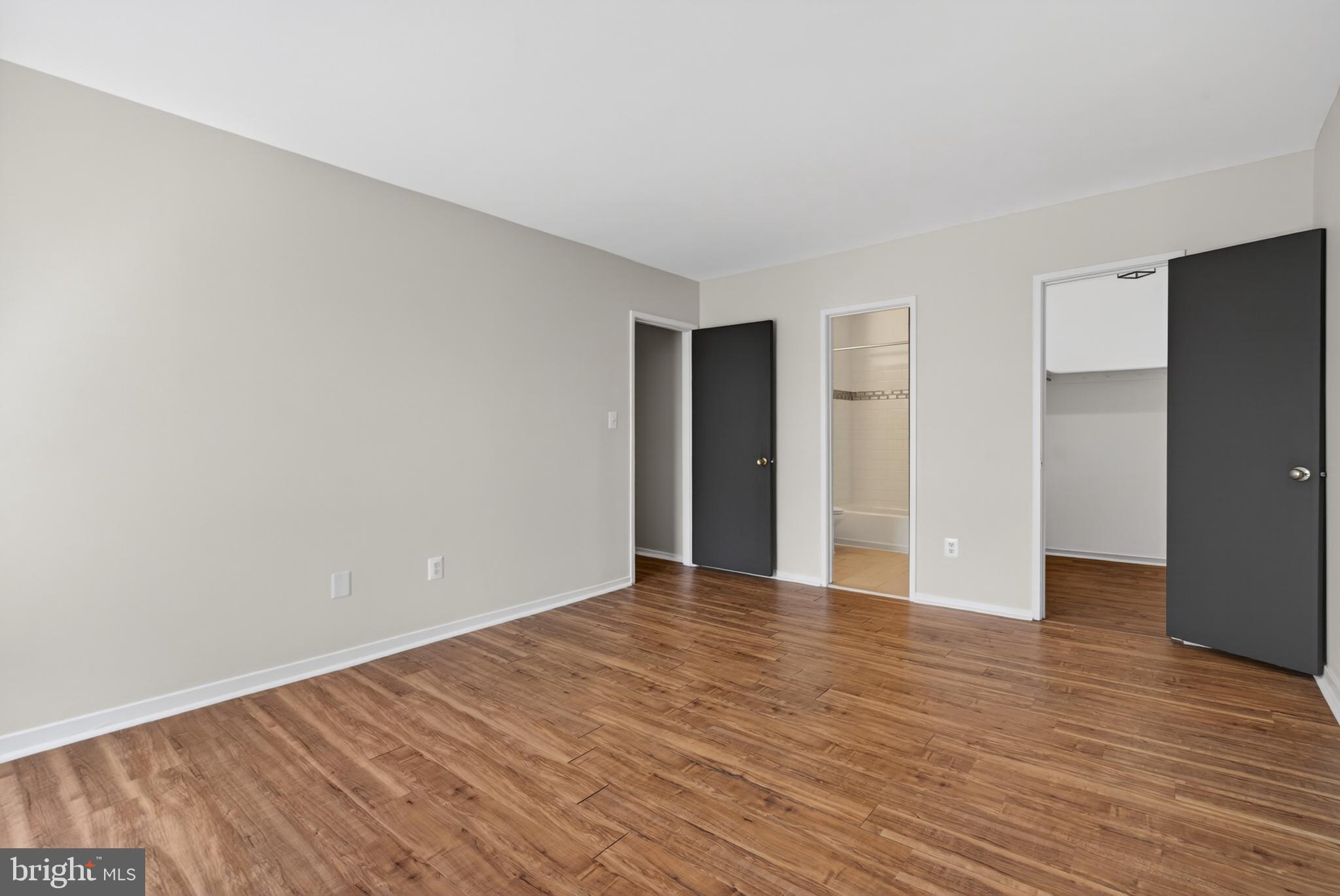 JEFFERSON MEWS - Residential