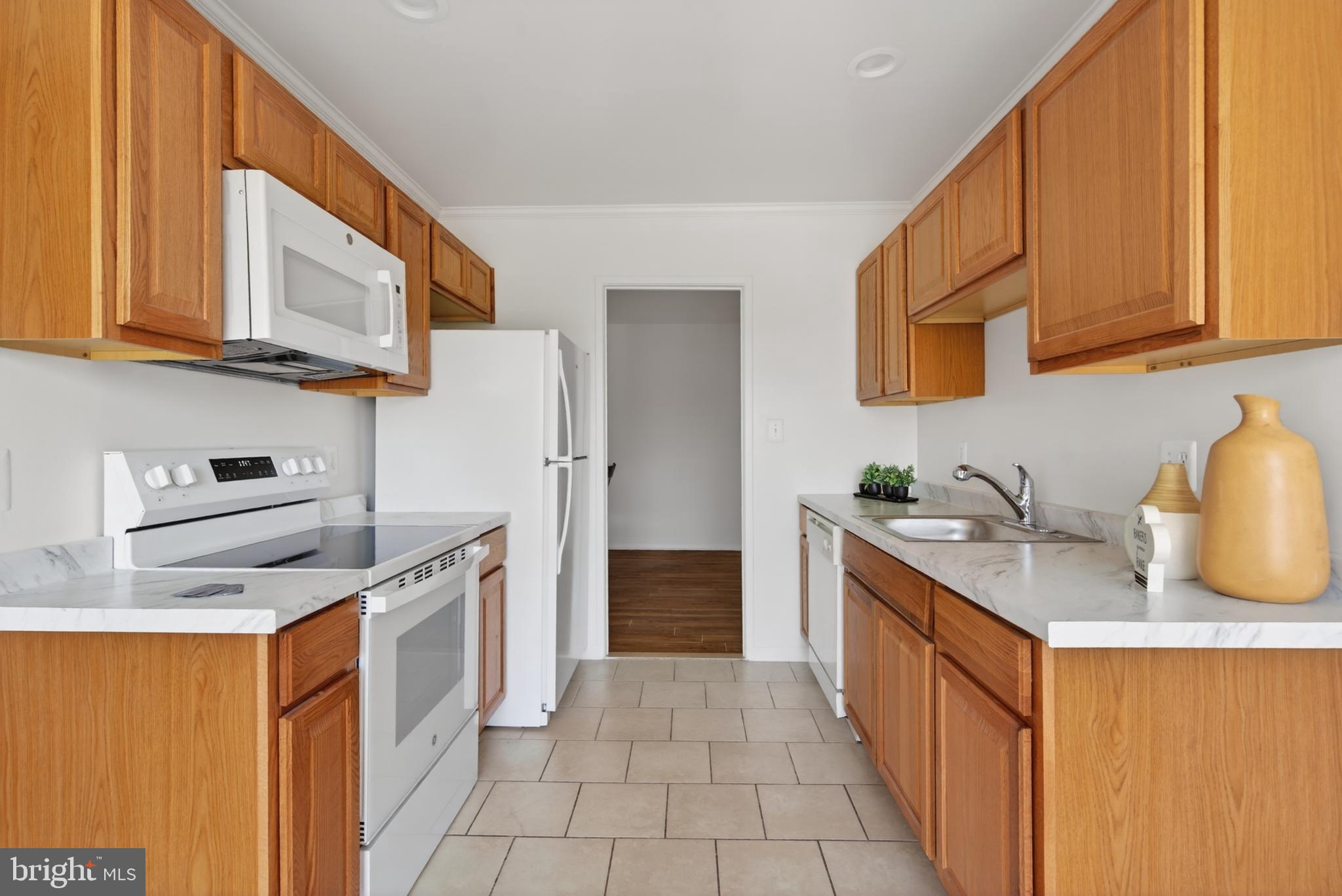 JEFFERSON MEWS - Residential