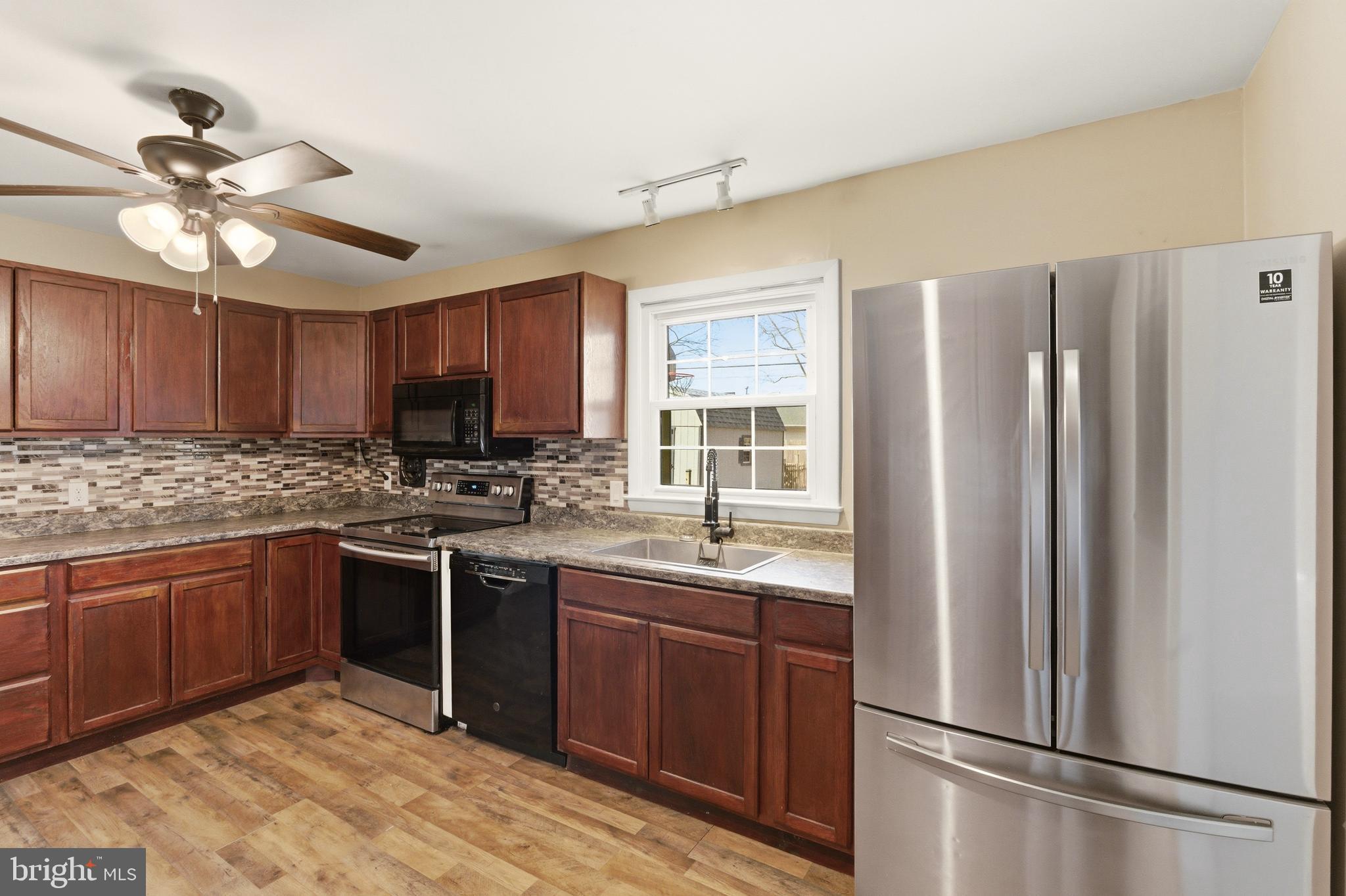 MAYFAIR - Residential