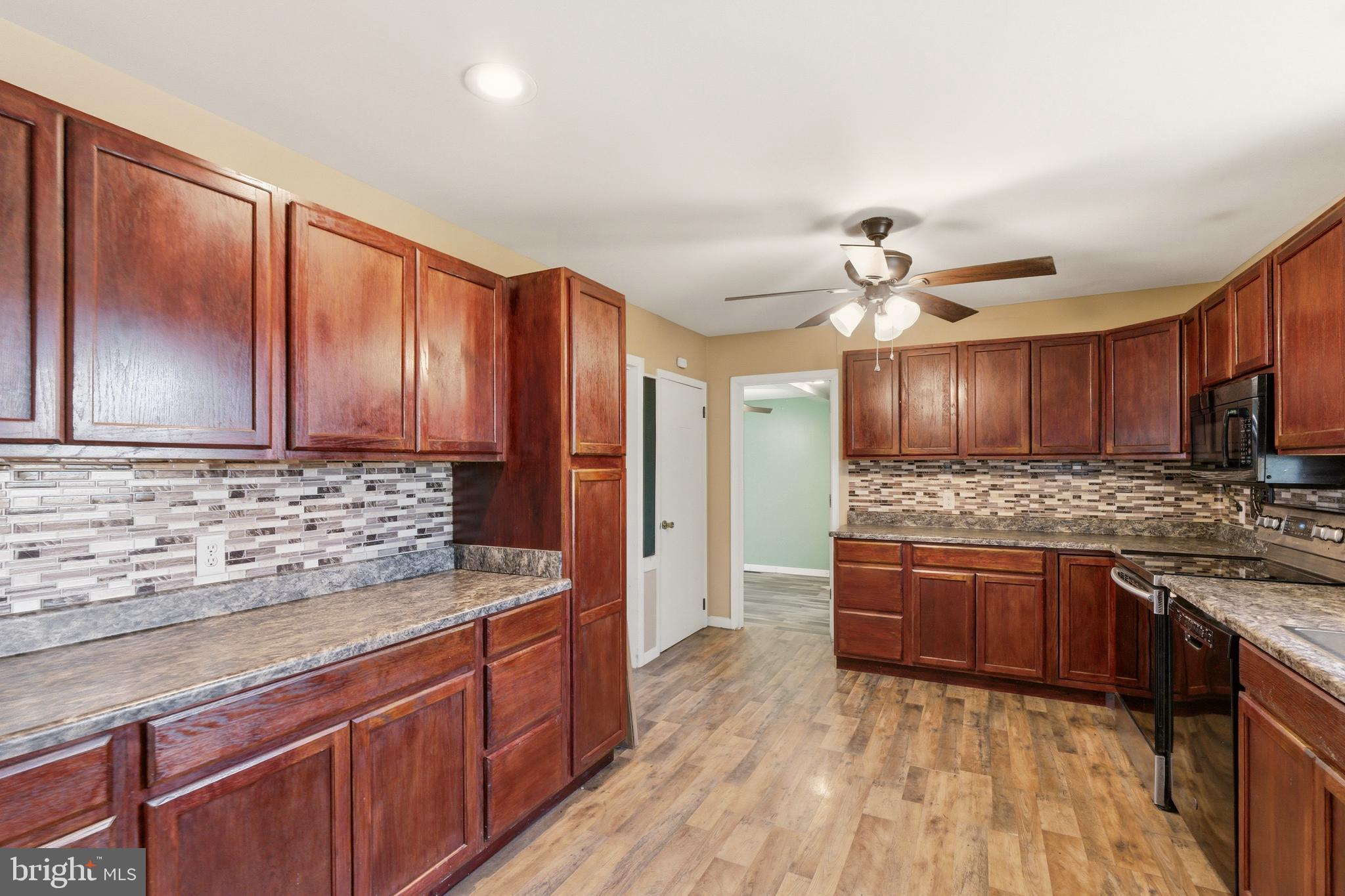 MAYFAIR - Residential