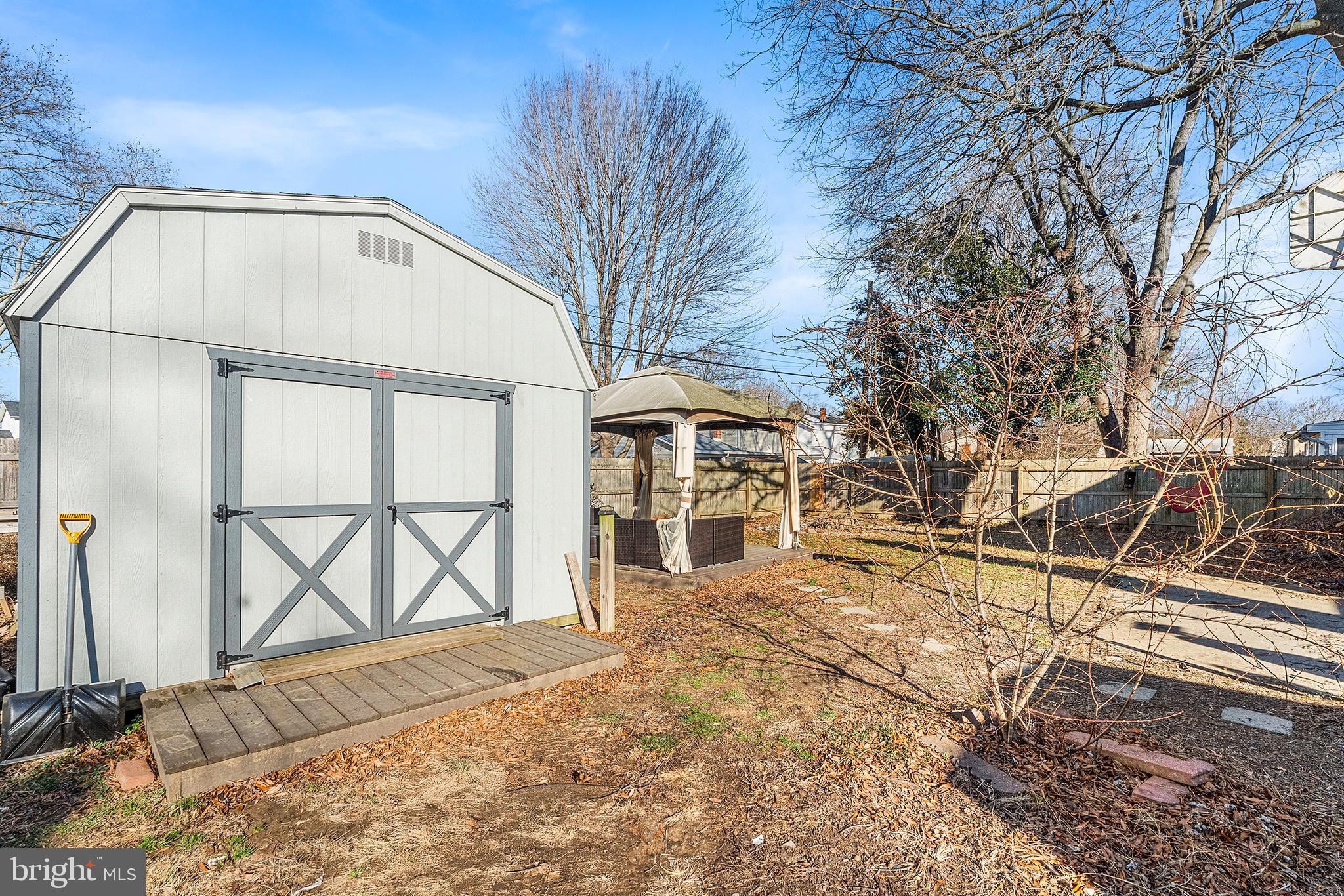 MAYFAIR - Residential