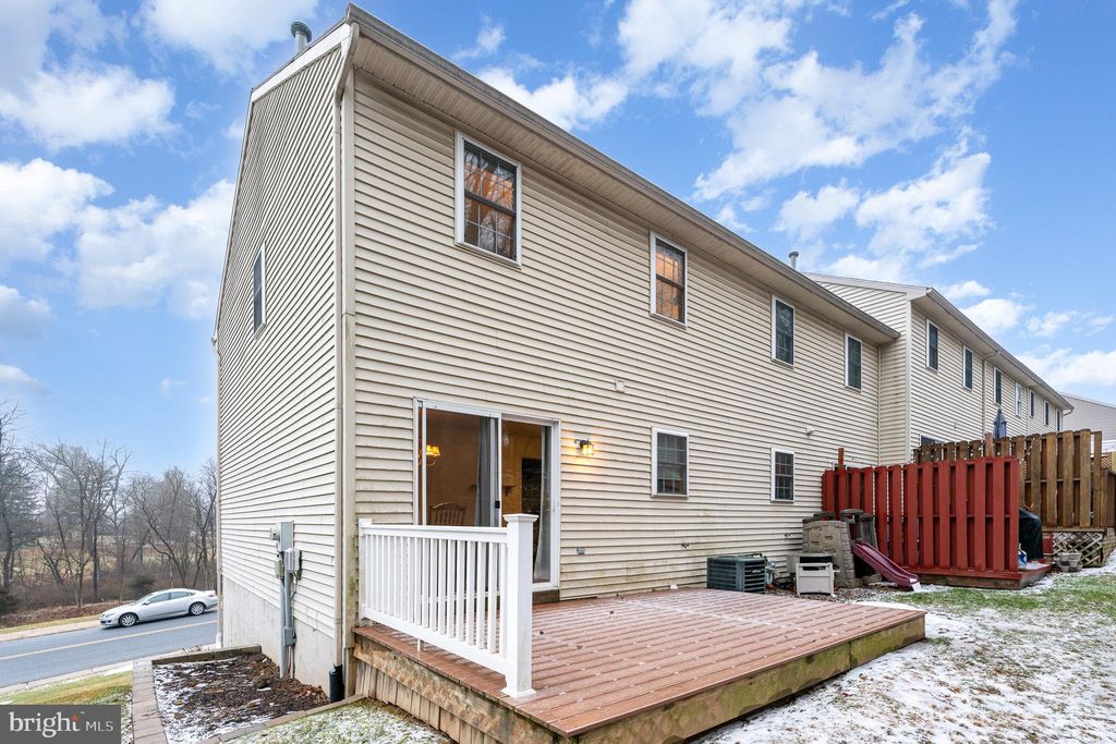 Photo of 635 Rockwood Drive, ELIZABETHTOWN, PA 17022 (MLS # PALA2063946)