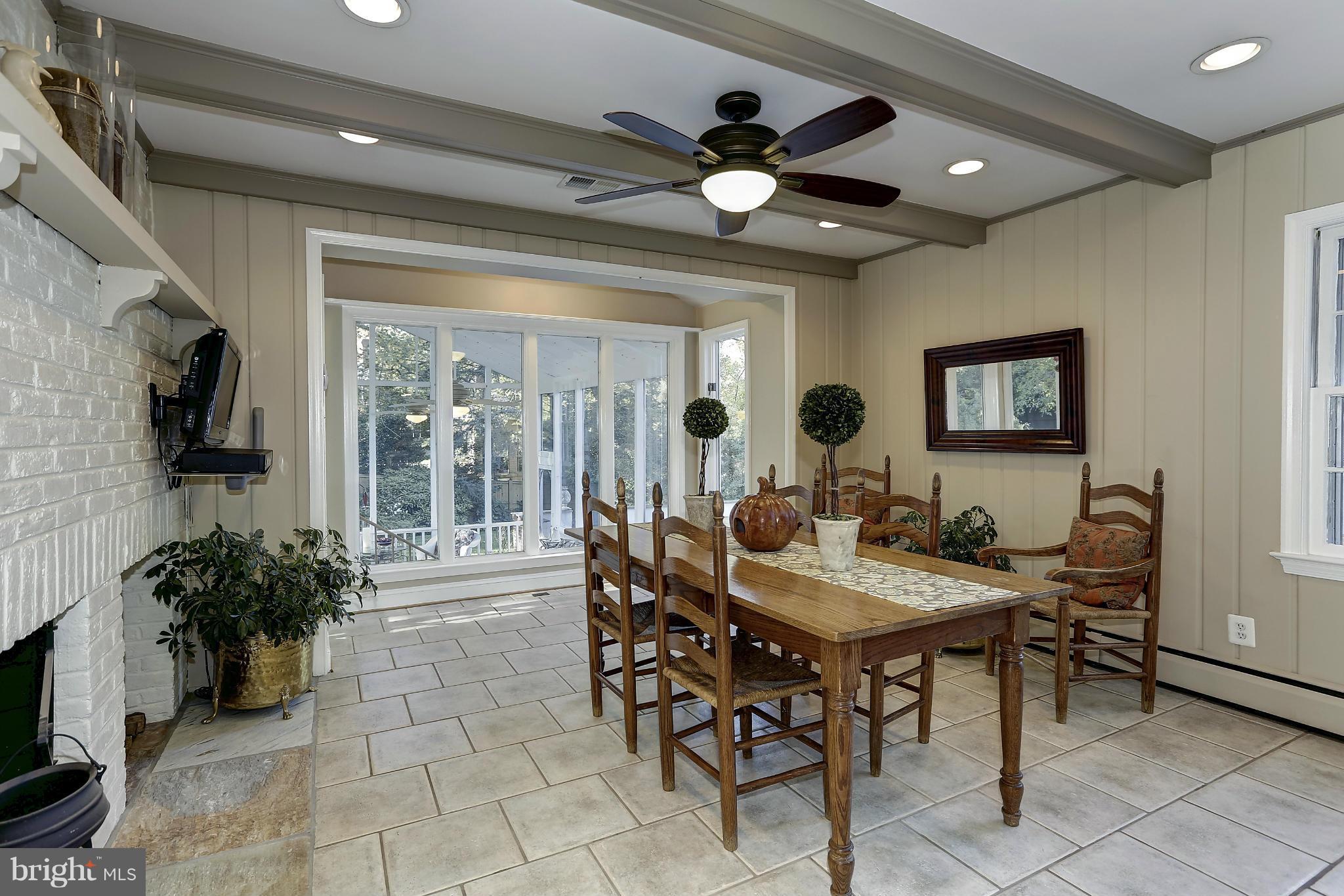 DOWNSCREST - Residential