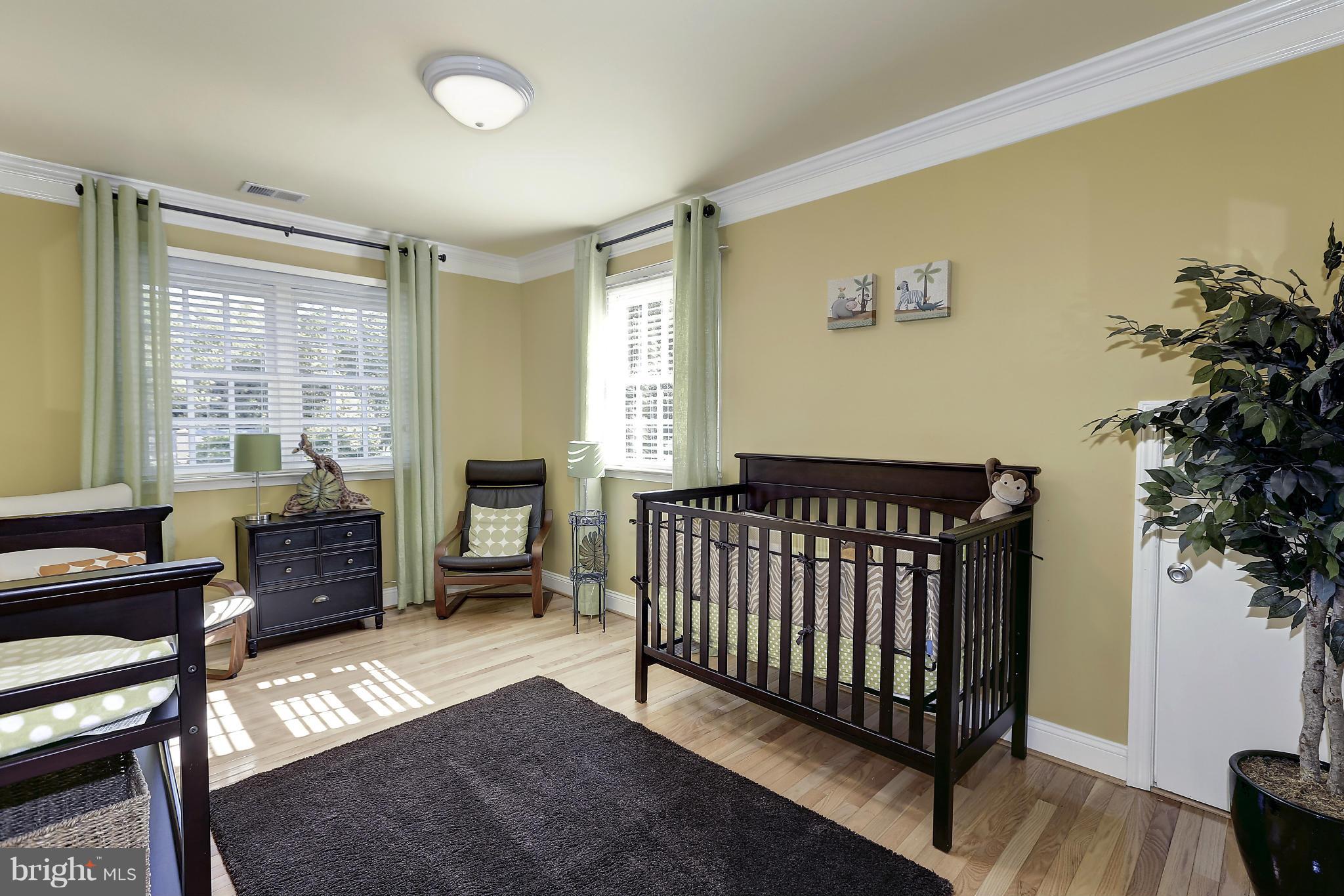 DOWNSCREST - Residential