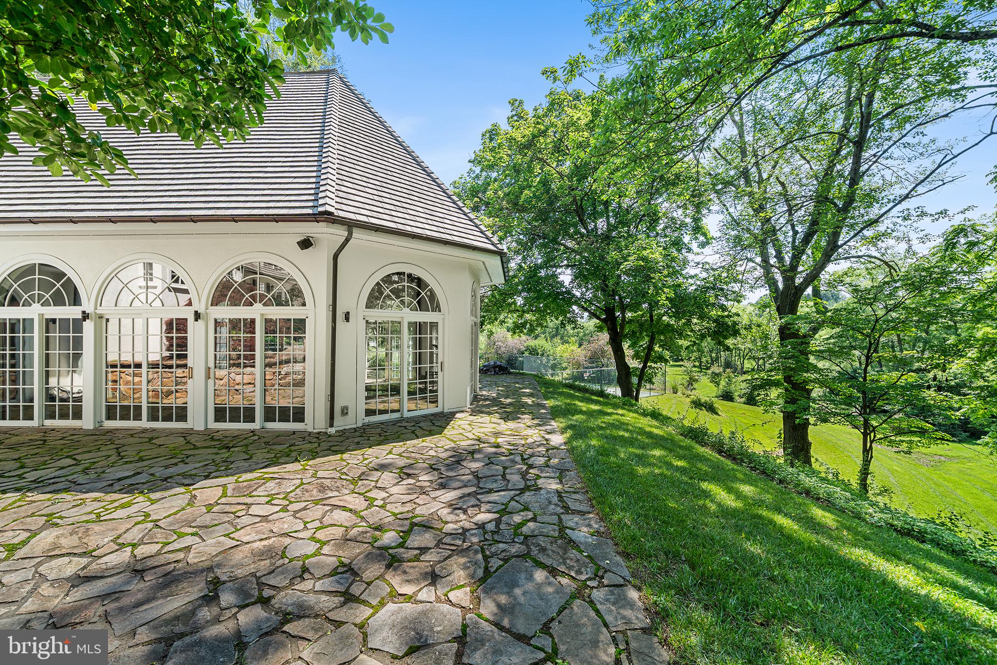 RADNOR HUNT - Residential