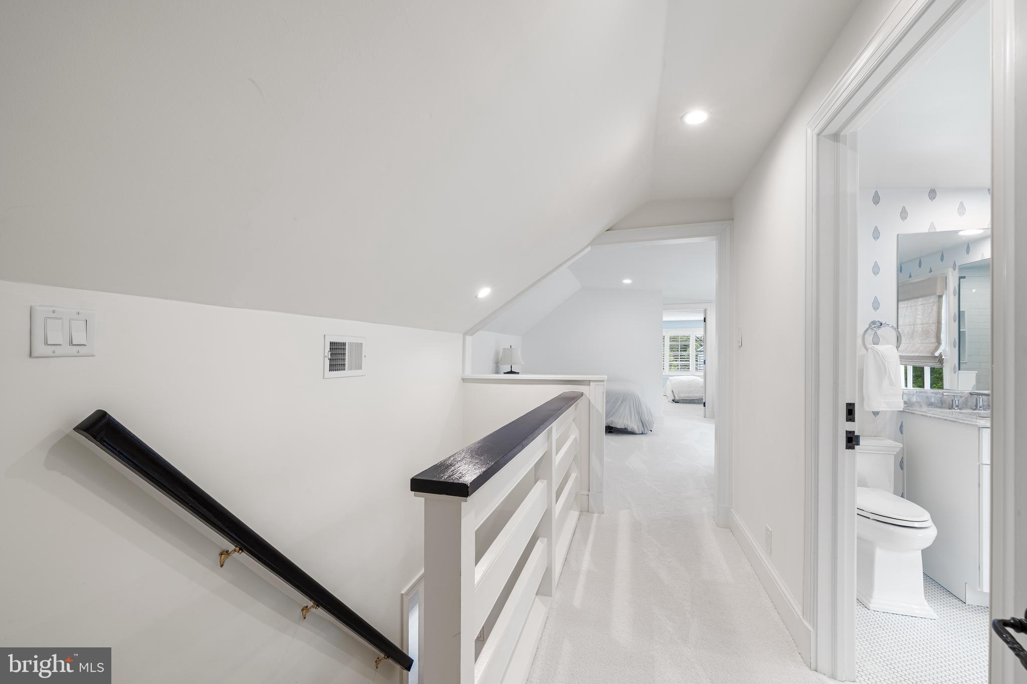 RADNOR HUNT - Residential