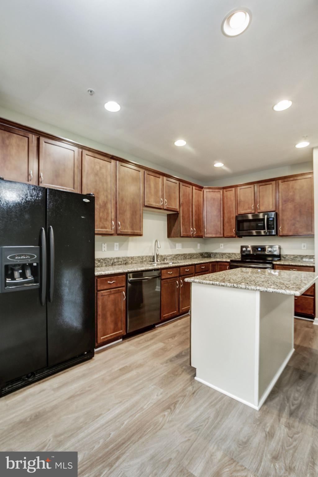 VILLAGE OF RIVER HILL - Residential Lease