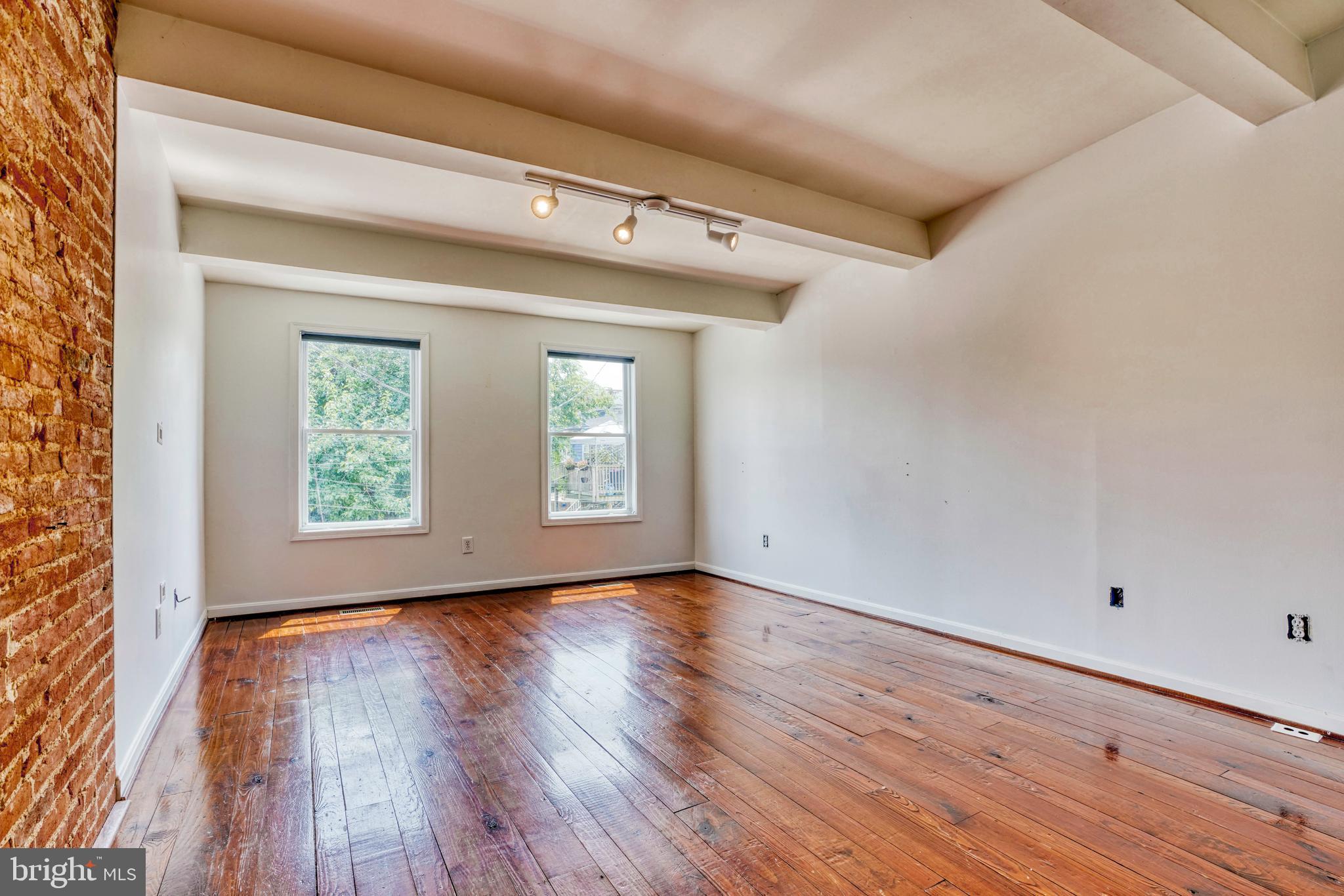 FEDERAL HILL HISTORIC DISTRICT - Residential Lease