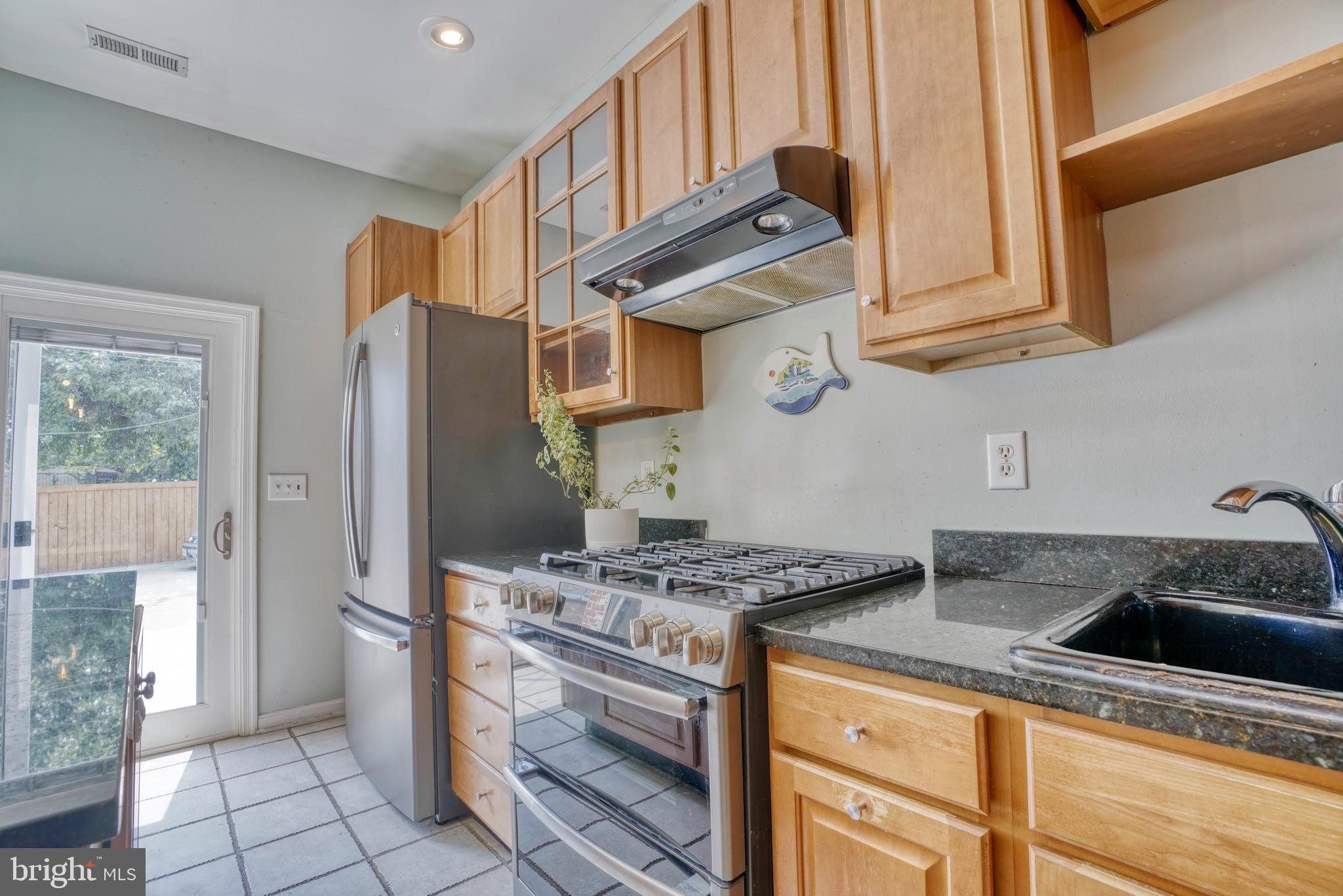 FEDERAL HILL HISTORIC DISTRICT - Residential Lease