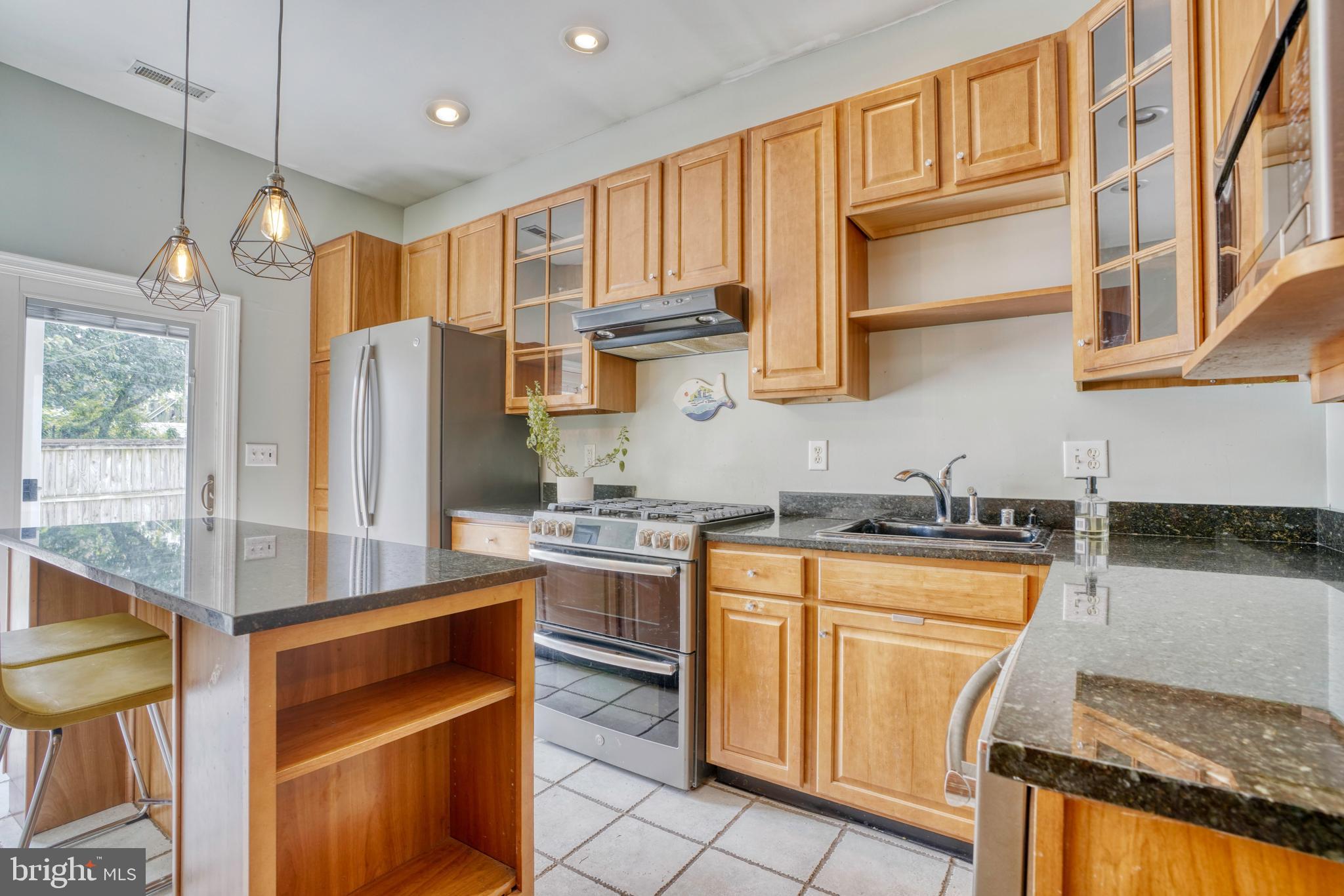 FEDERAL HILL HISTORIC DISTRICT - Residential Lease