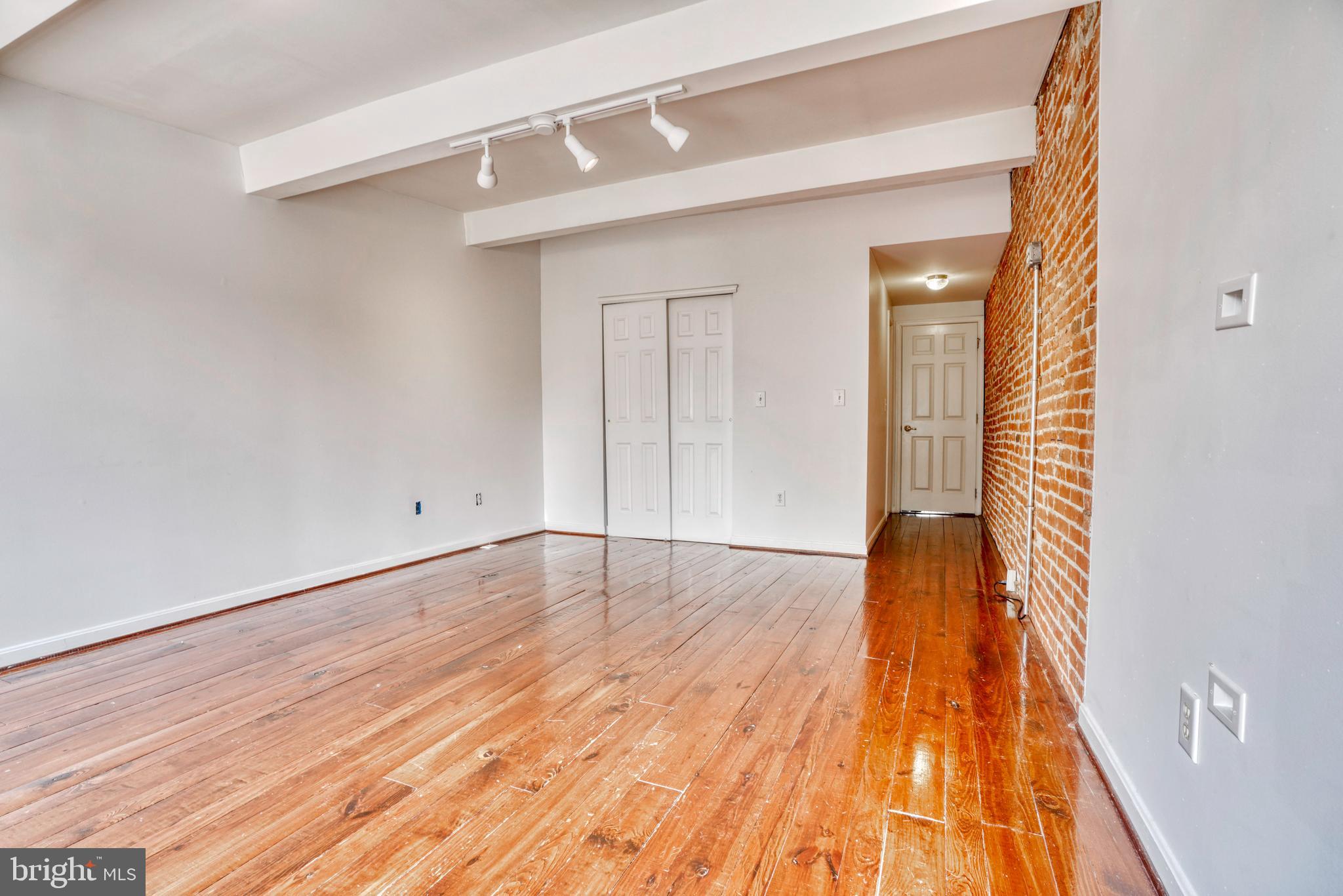 FEDERAL HILL HISTORIC DISTRICT - Residential Lease