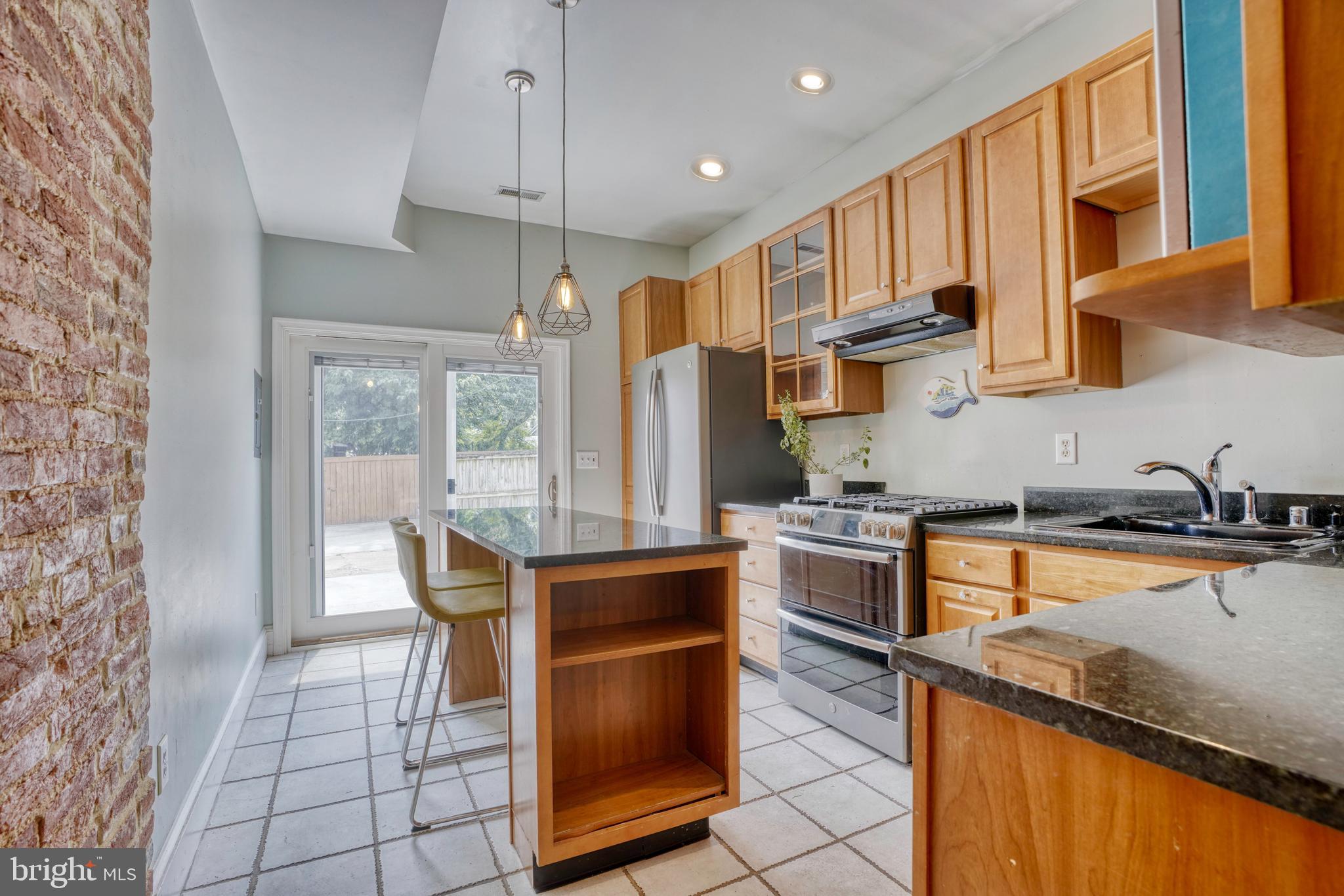 FEDERAL HILL HISTORIC DISTRICT - Residential Lease