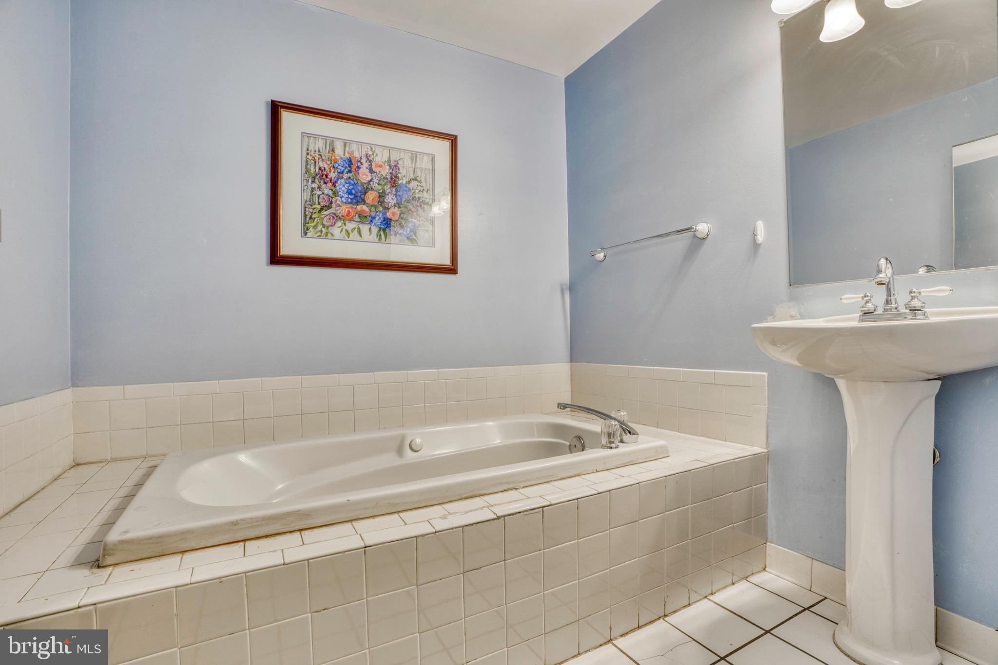 FEDERAL HILL HISTORIC DISTRICT - Residential Lease