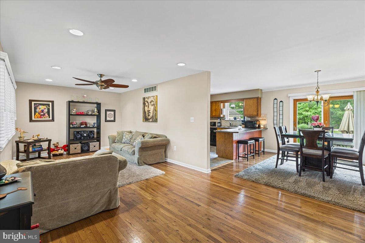 12 WOODLAWN AVENUE