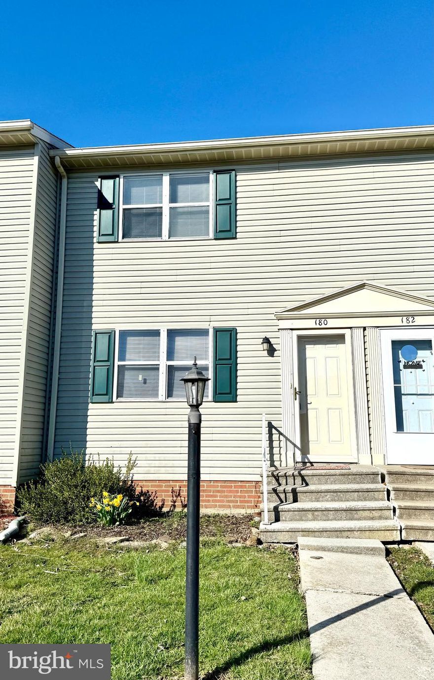 Affordable 2 Bedroom Condo in Southwestern Schools.  Walking distance to the elementary school.  Finished basement.  All appliances convey! Front porch steps are to be replaced by the Condo Association.