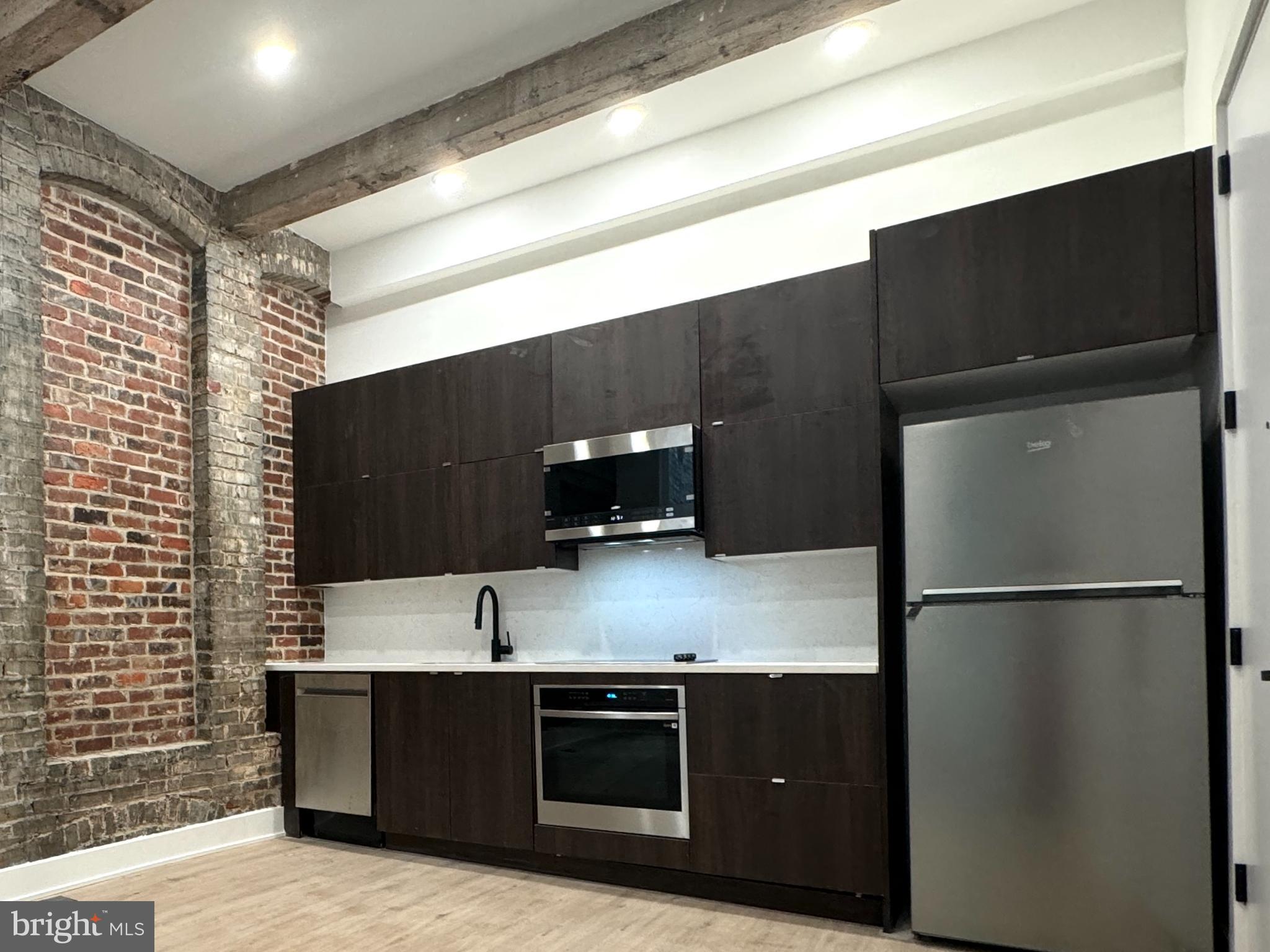 OLD CITY - Residential Lease