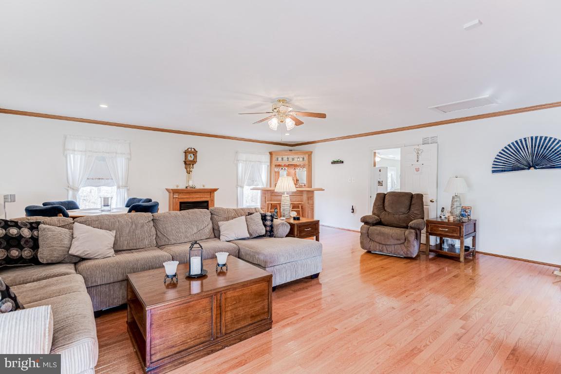 CHURCHILL - Residential