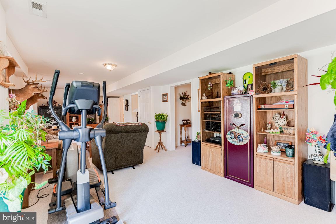 CHURCHILL - Residential